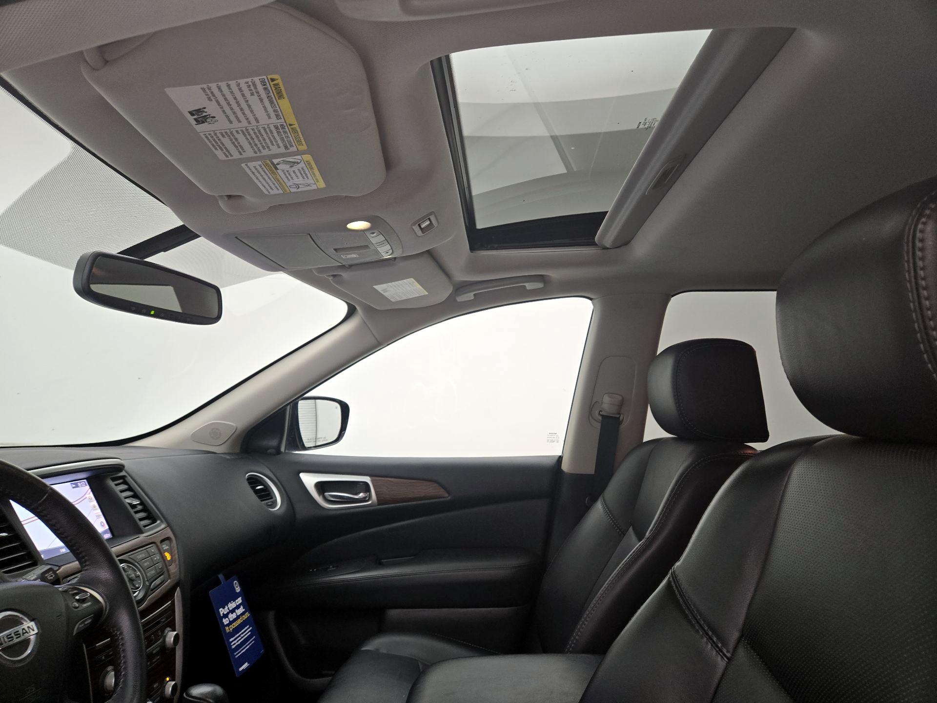 Thumbnail: 2017 Nissan Pathfinder - 20