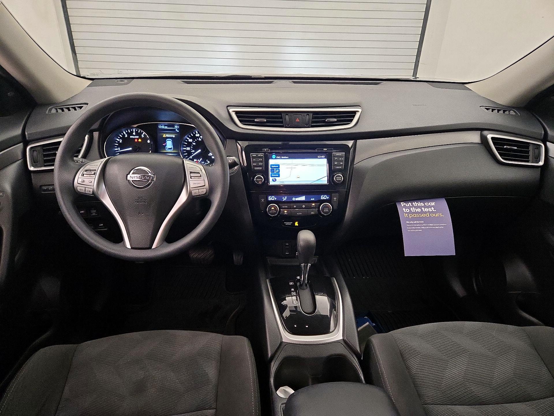 Thumbnail: 2016 Nissan Rogue - 9