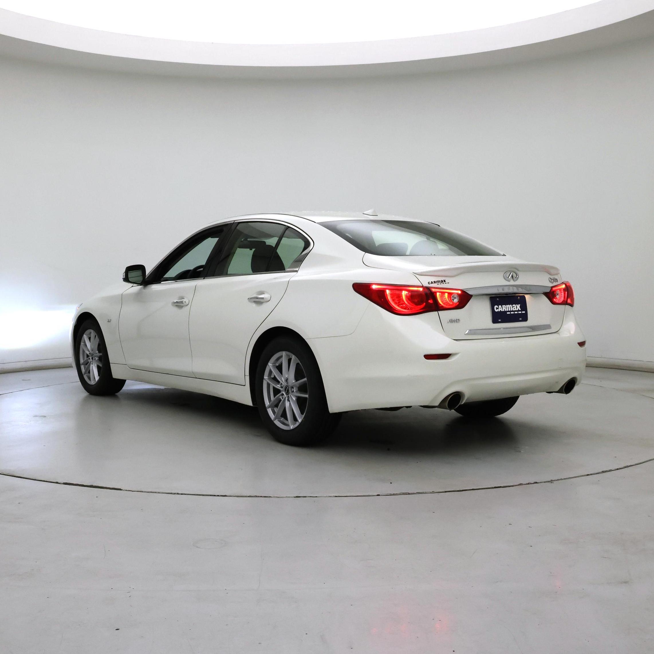 Thumbnail: 2015 INFINITI Q50 - 2