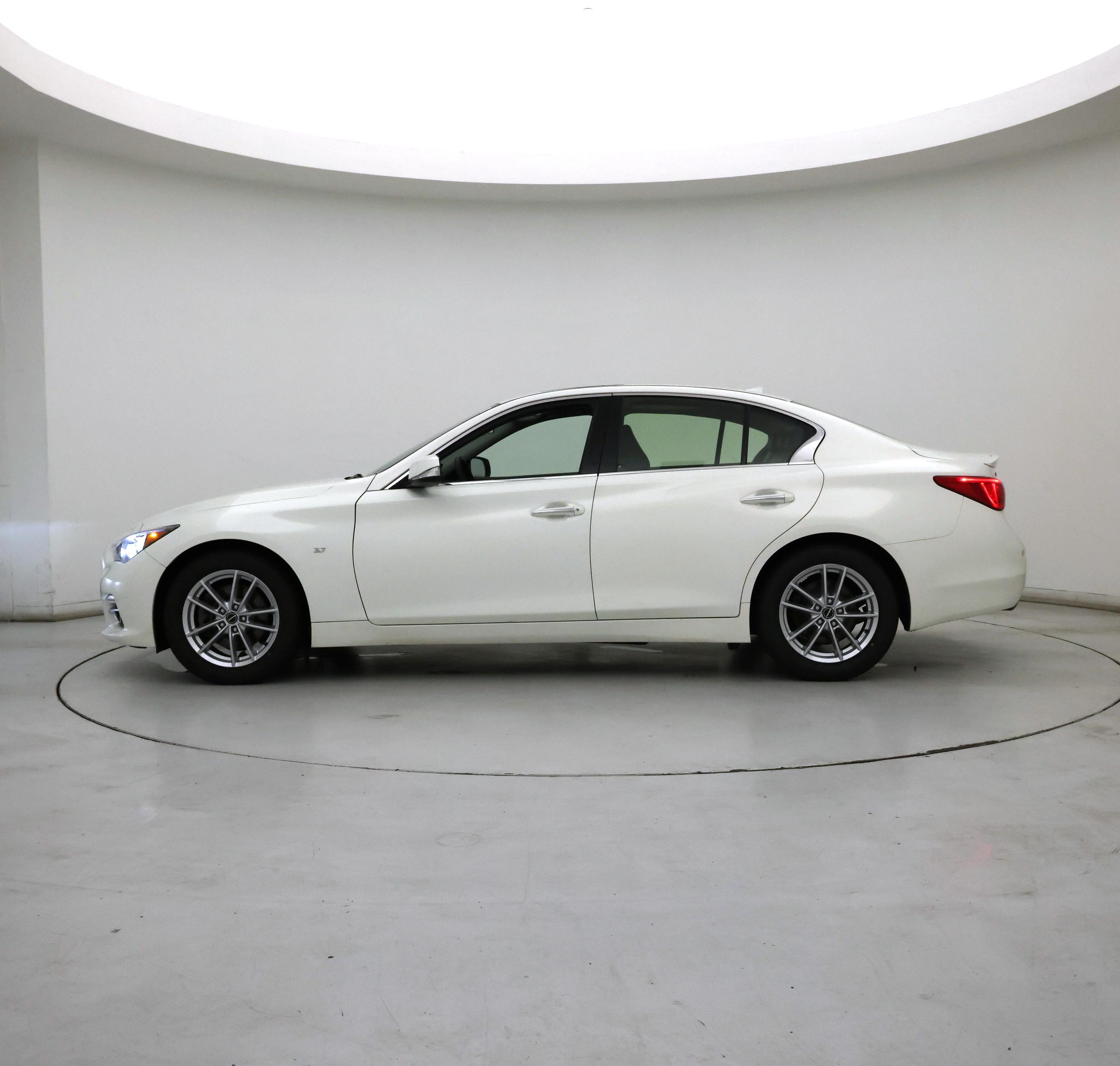 Thumbnail: 2015 INFINITI Q50 - 3