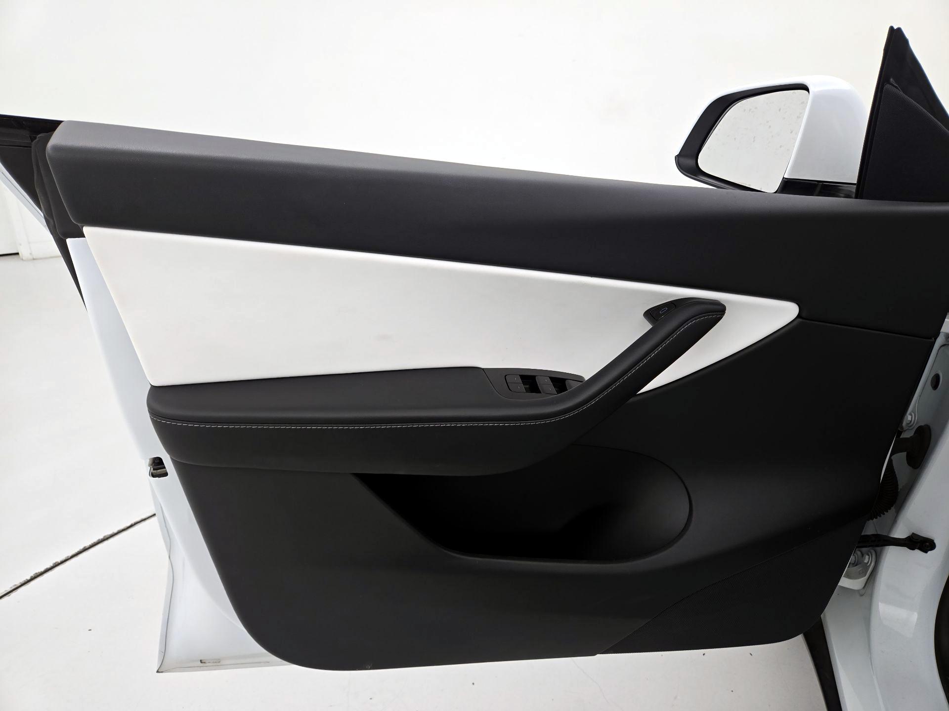 Thumbnail: 2021 Tesla Model Y - 12