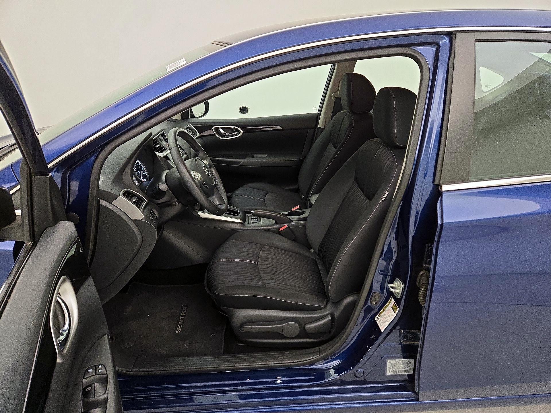 Thumbnail: 2018 Nissan Sentra - 11