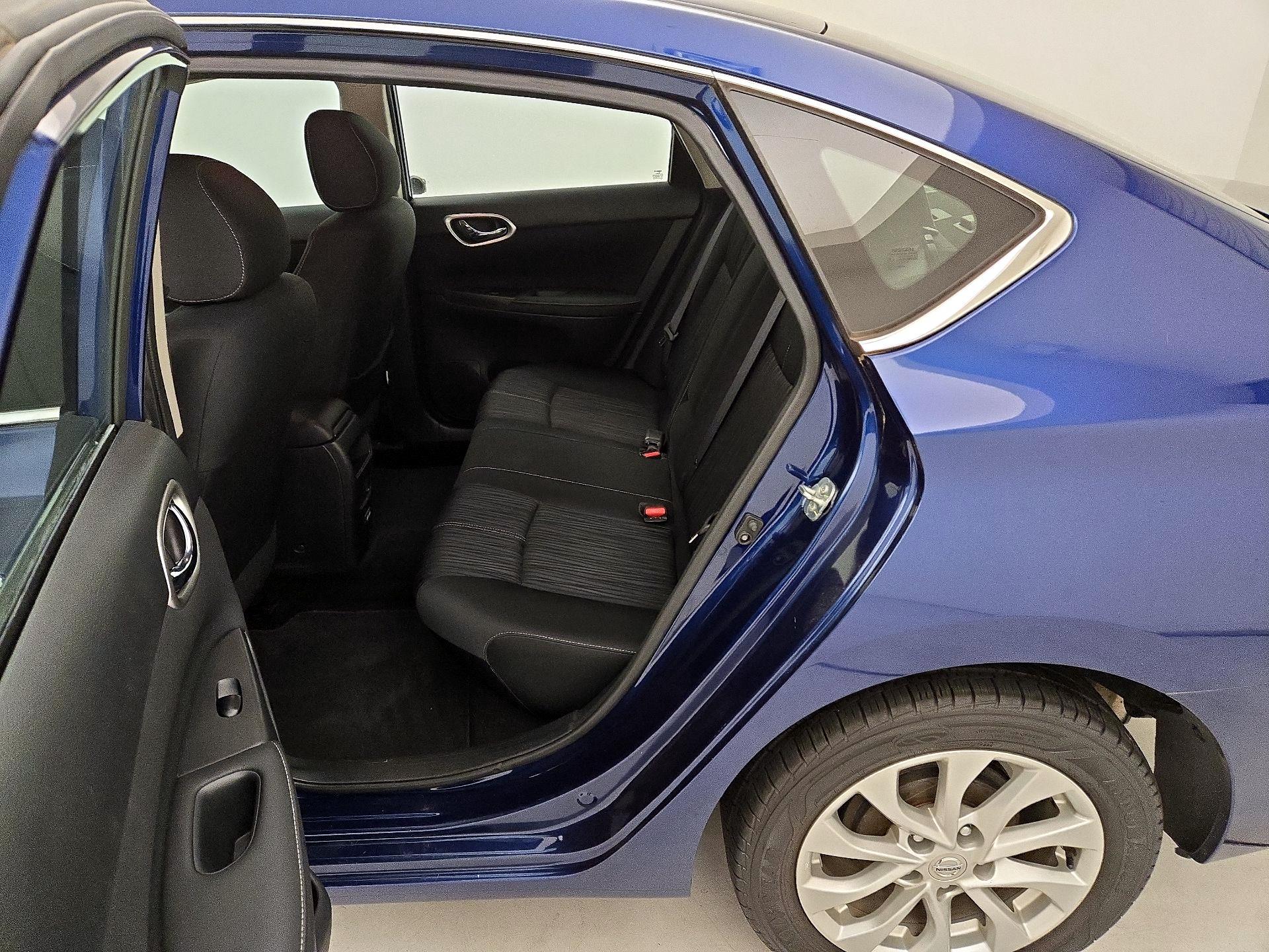 Thumbnail: 2018 Nissan Sentra - 18