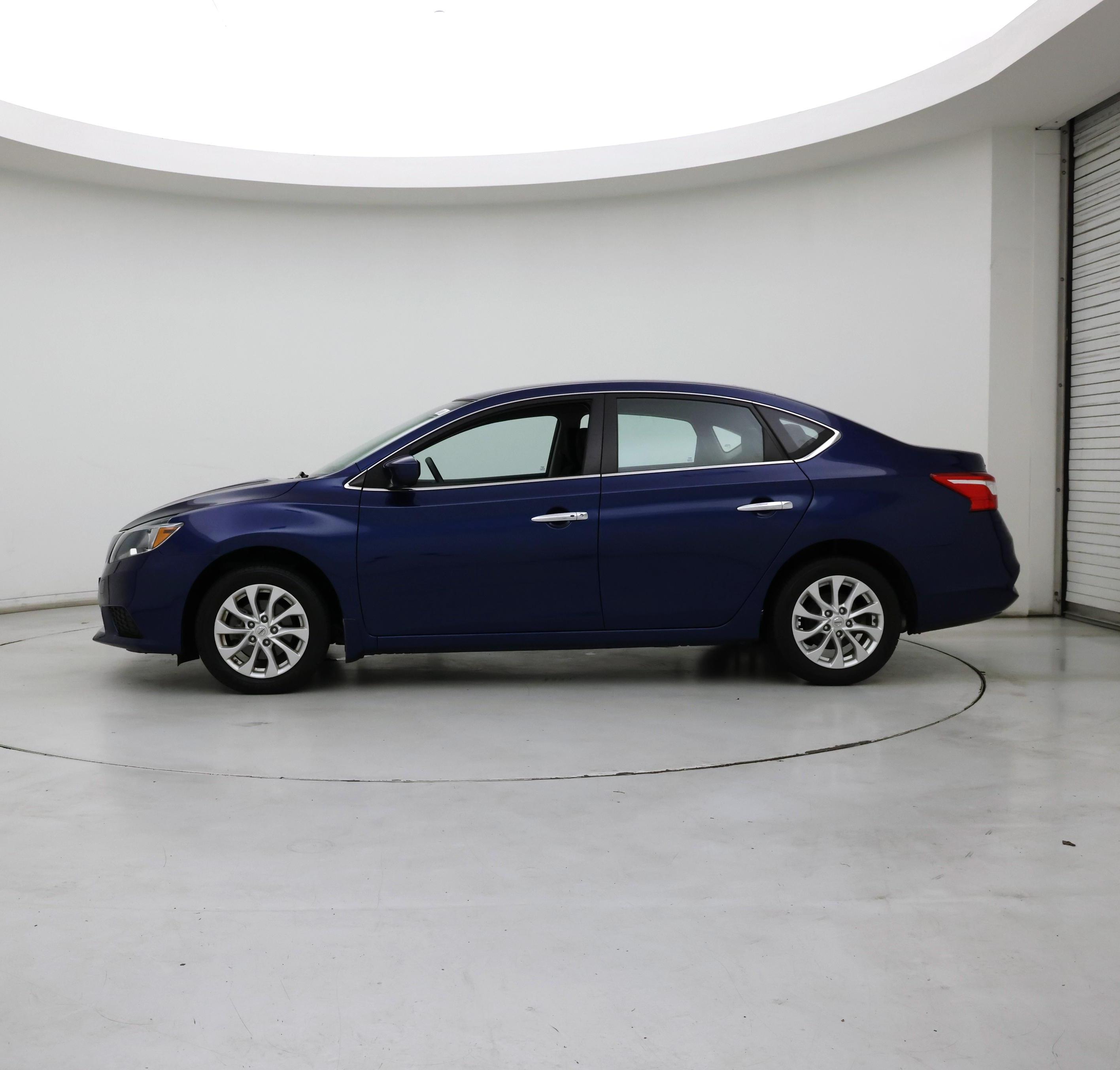 Thumbnail: 2018 Nissan Sentra - 3