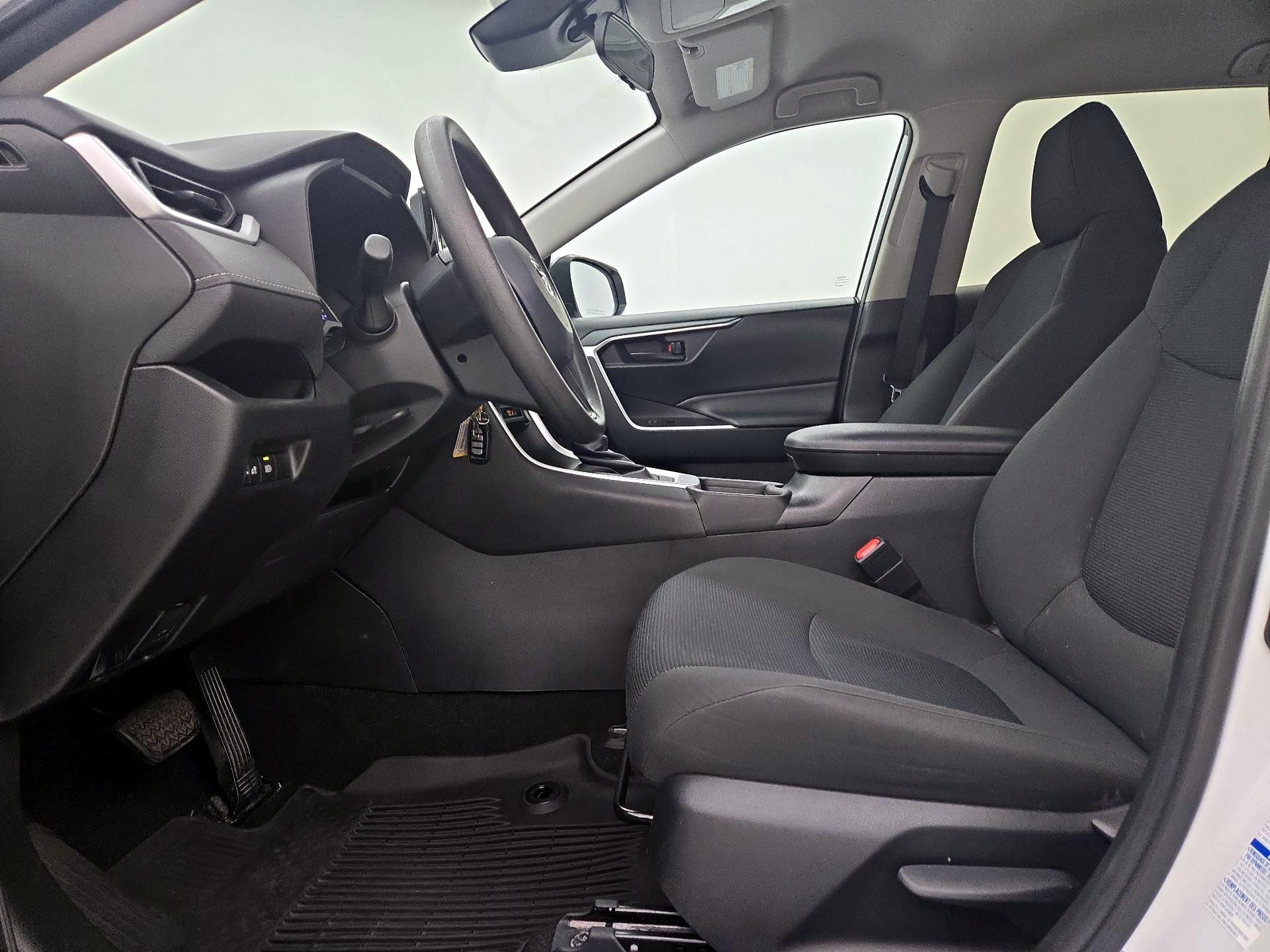 Thumbnail: 2021 Toyota RAV4 - 11