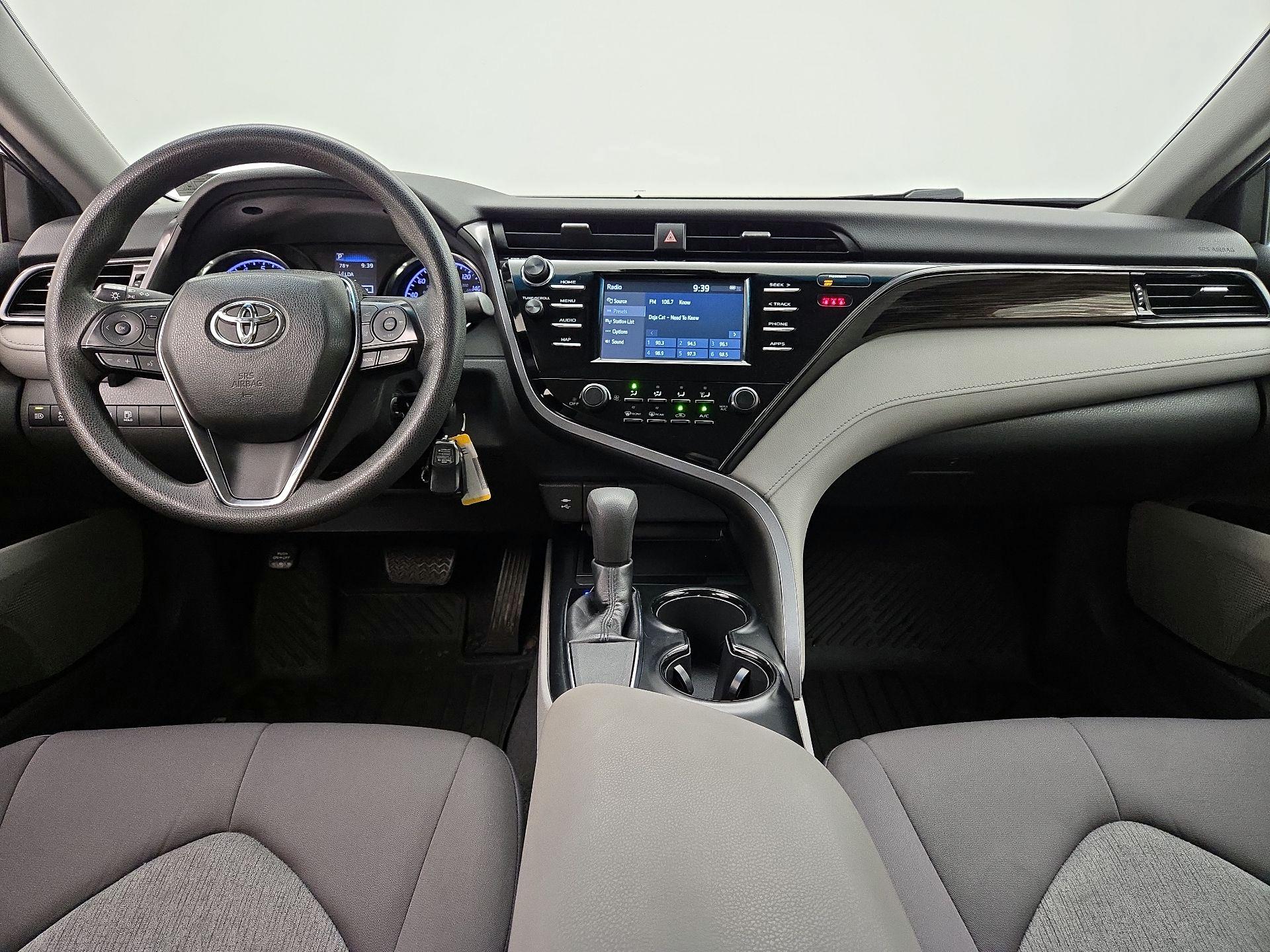 Thumbnail: 2019 Toyota Camry - 9