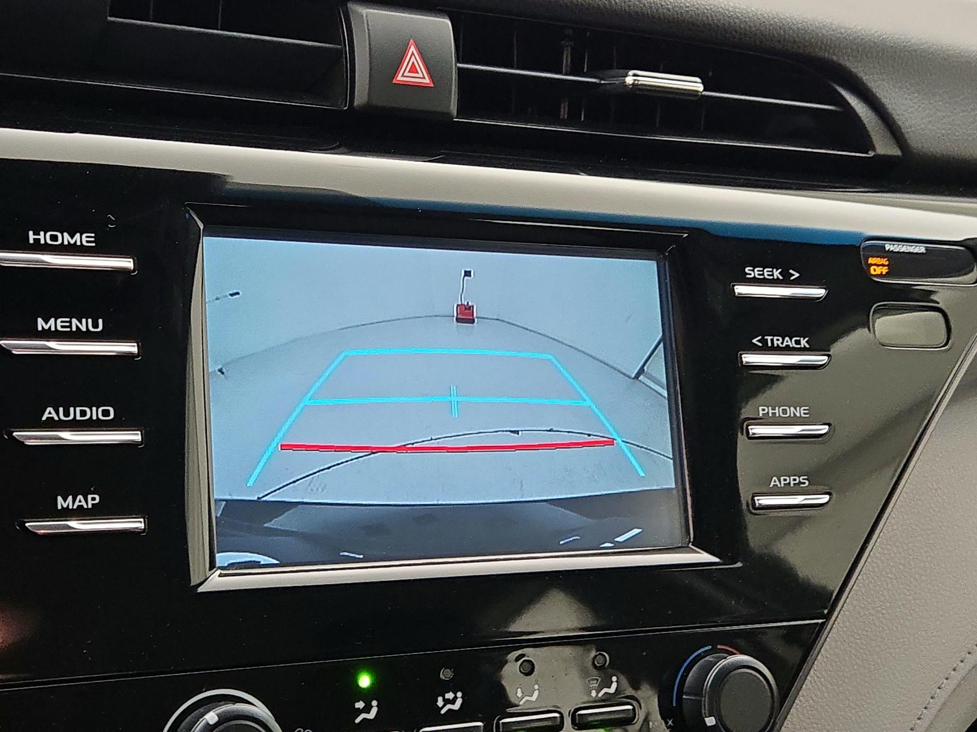 Thumbnail: 2019 Toyota Camry - 14