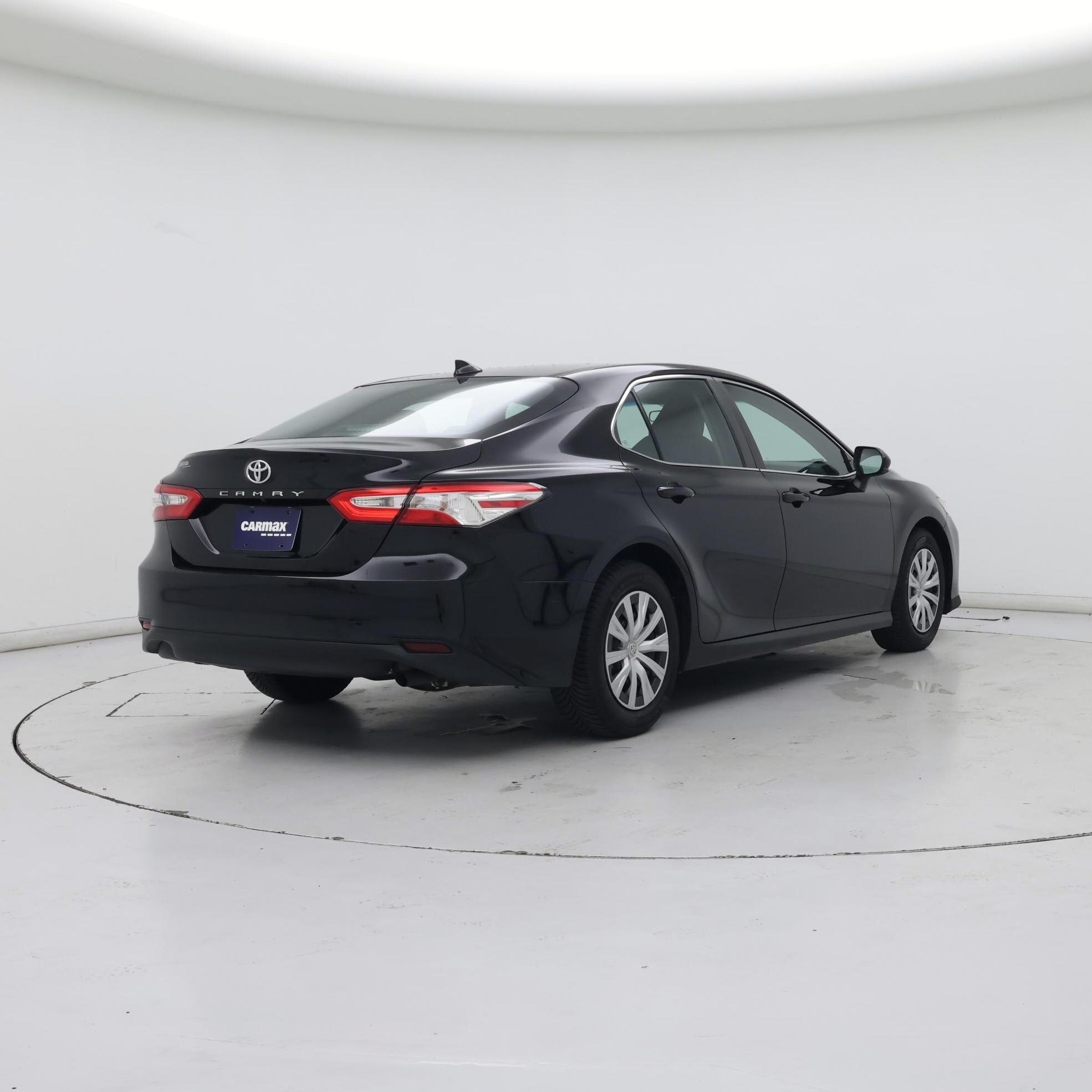 Thumbnail: 2019 Toyota Camry - 8