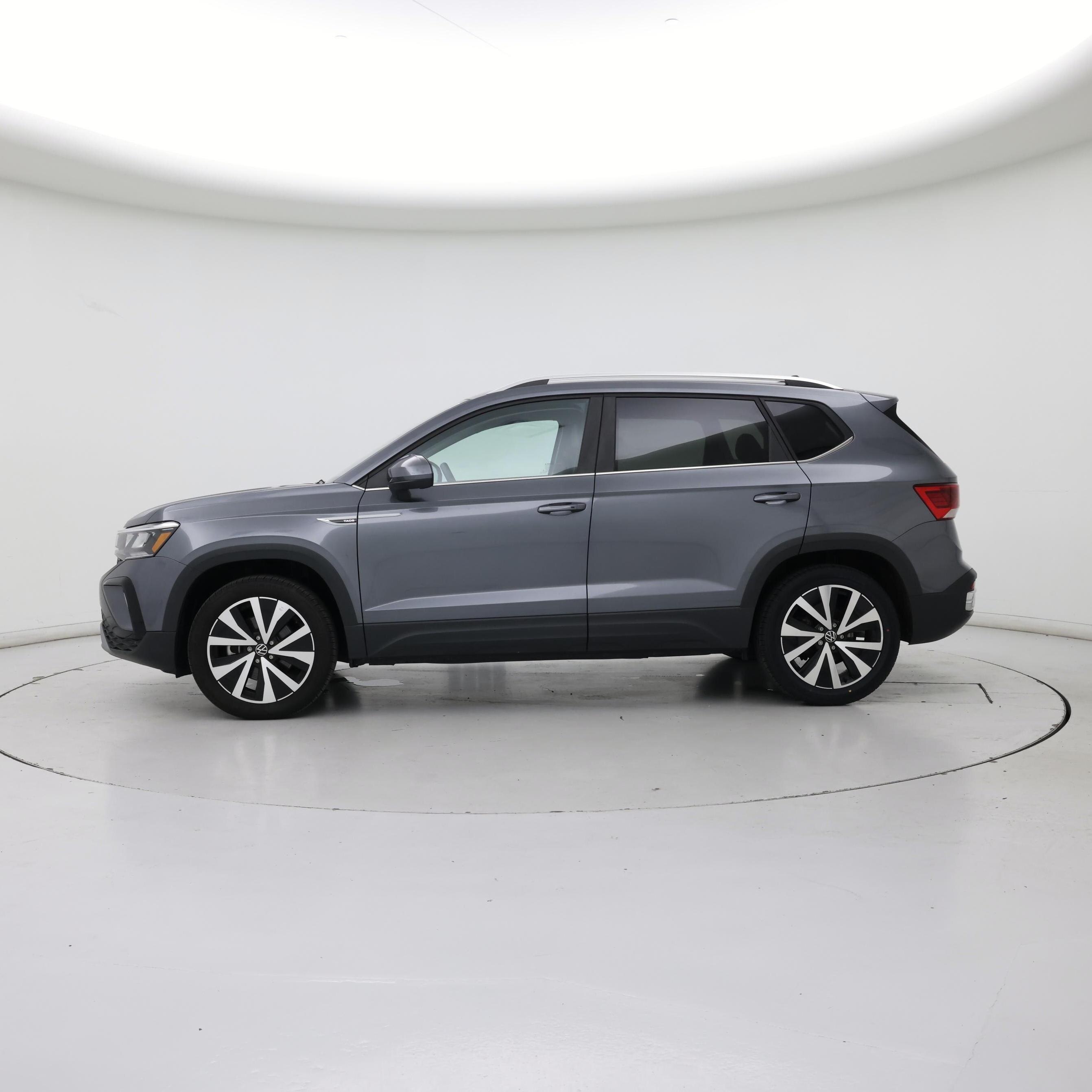 Thumbnail: 2022 Volkswagen Taos - 3