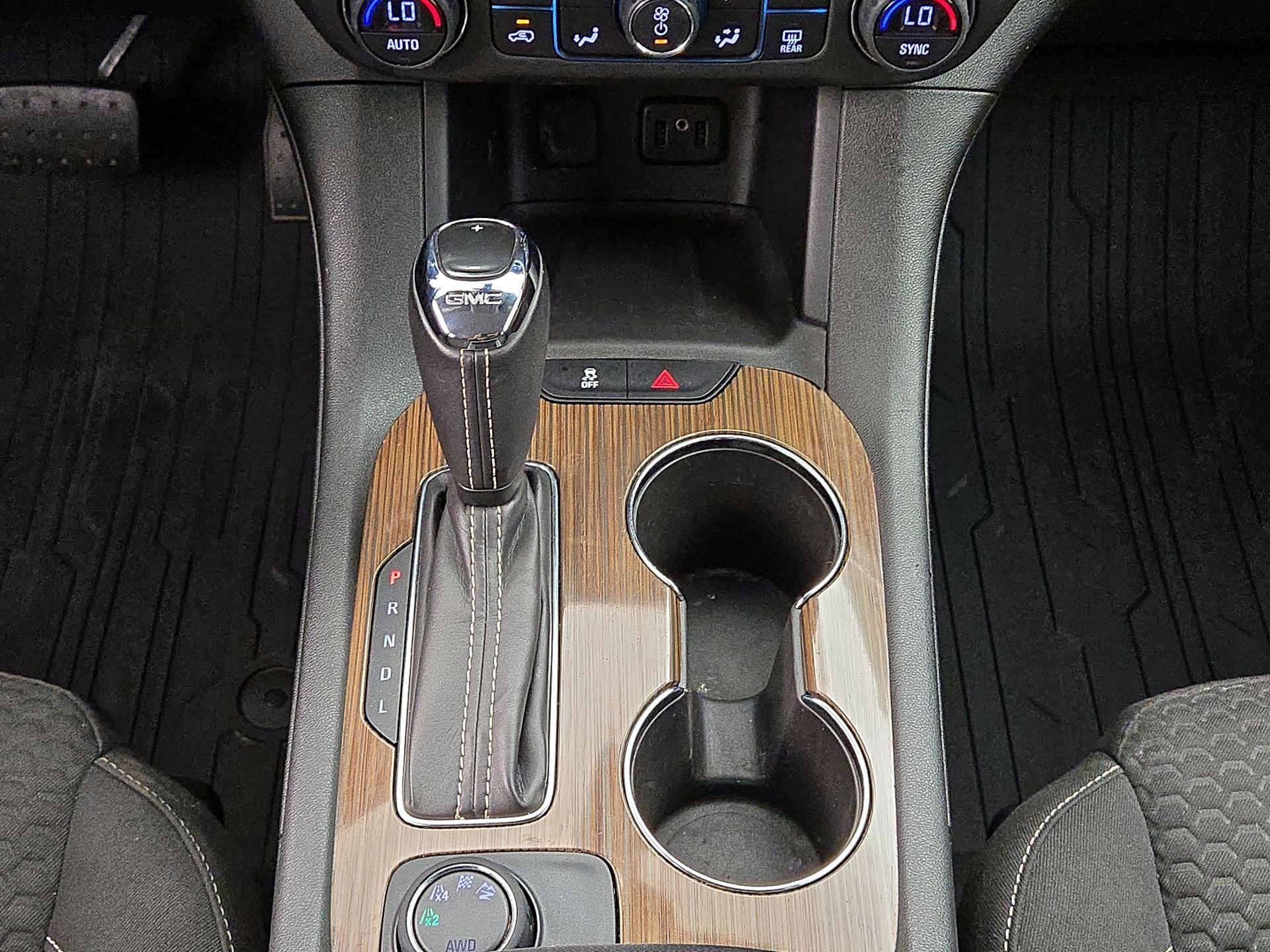 Thumbnail: 2017 GMC Acadia - 16