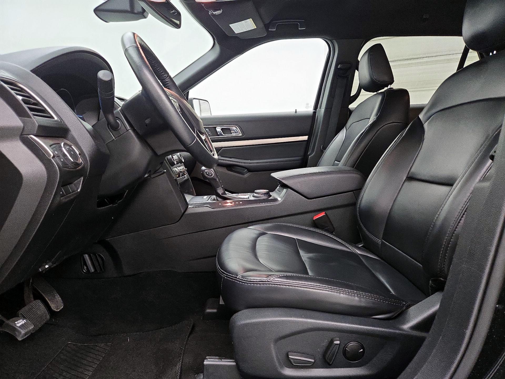 Thumbnail: 2019 Ford Explorer - 11