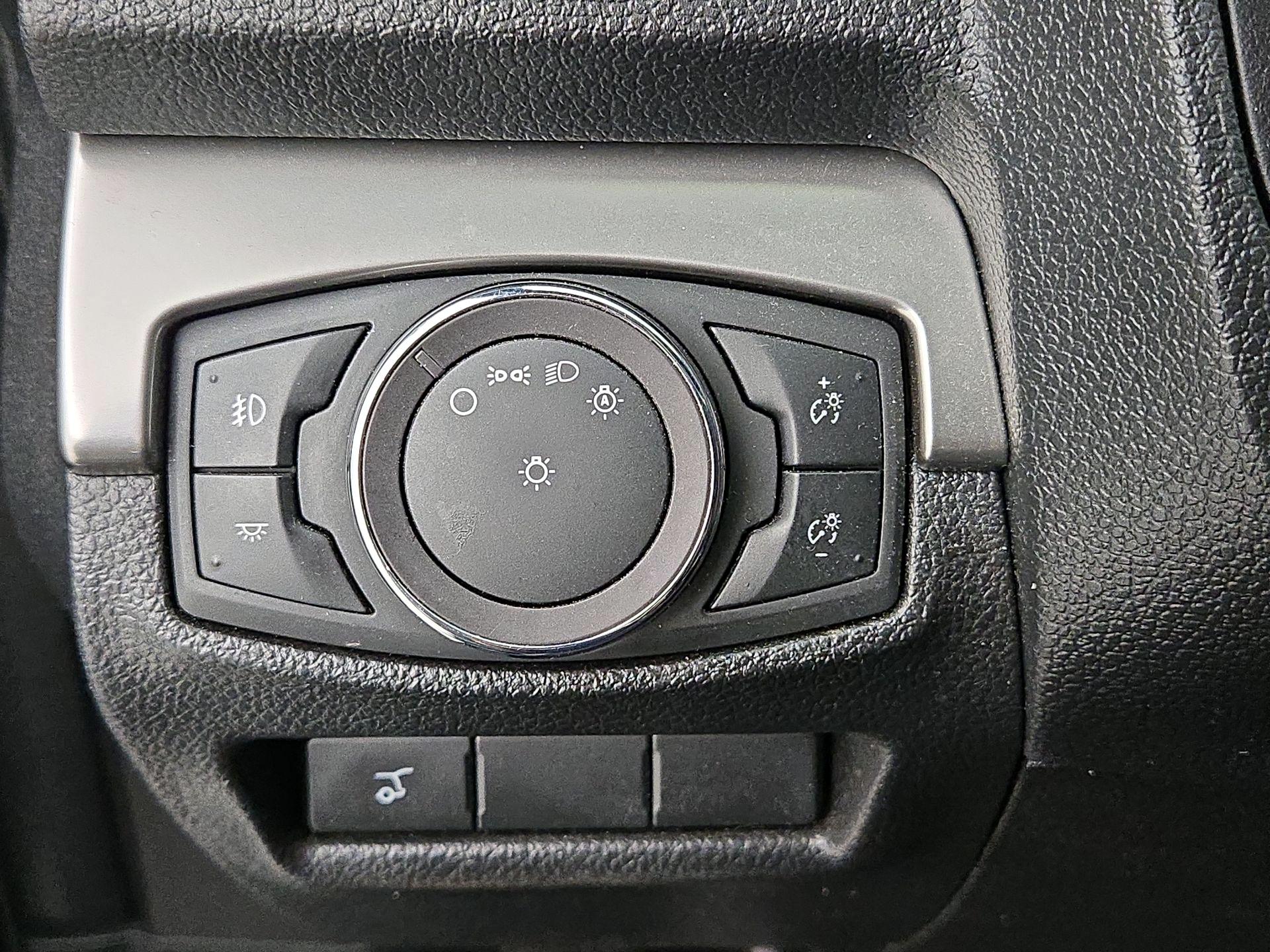 Thumbnail: 2019 Ford Explorer - 13