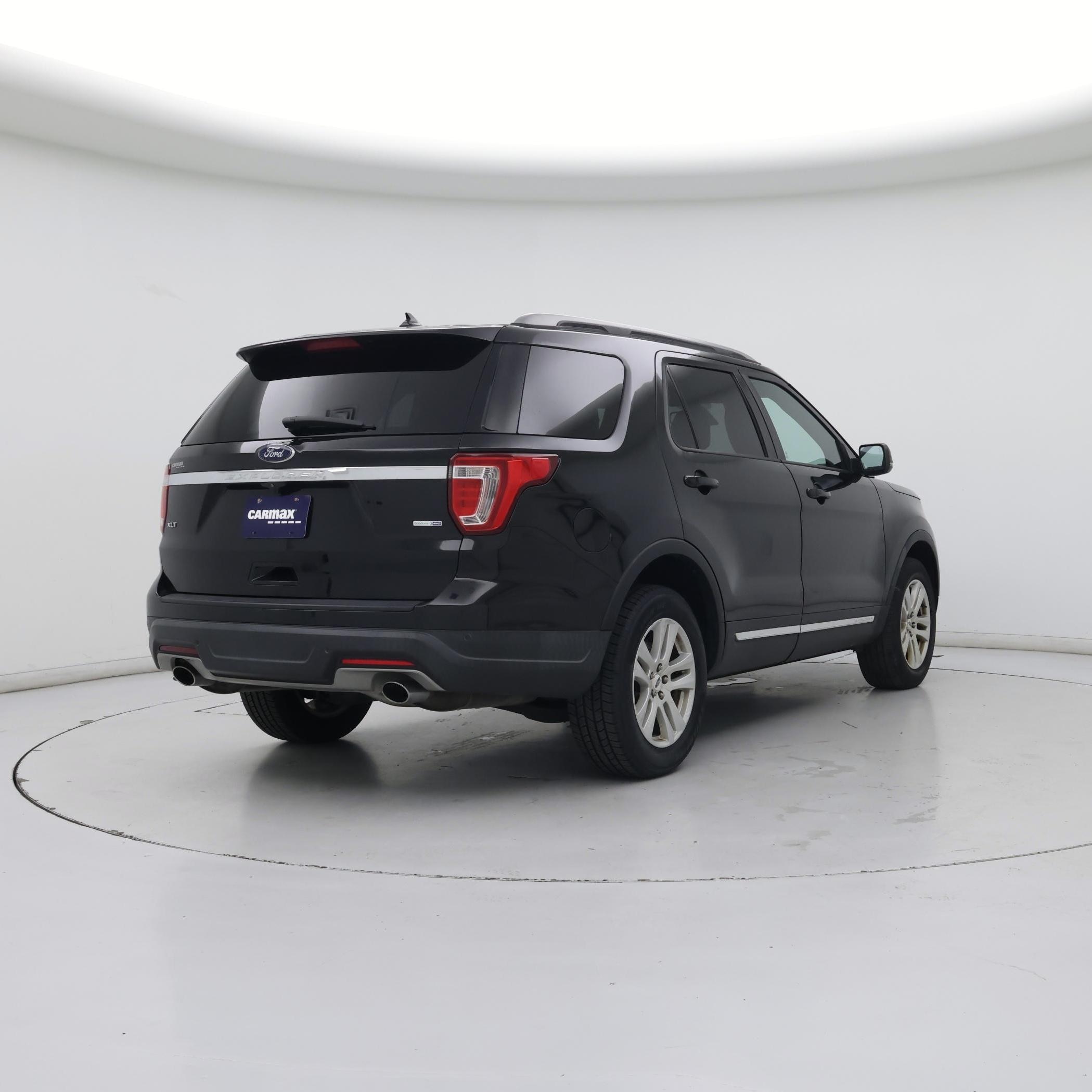 Thumbnail: 2019 Ford Explorer - 8