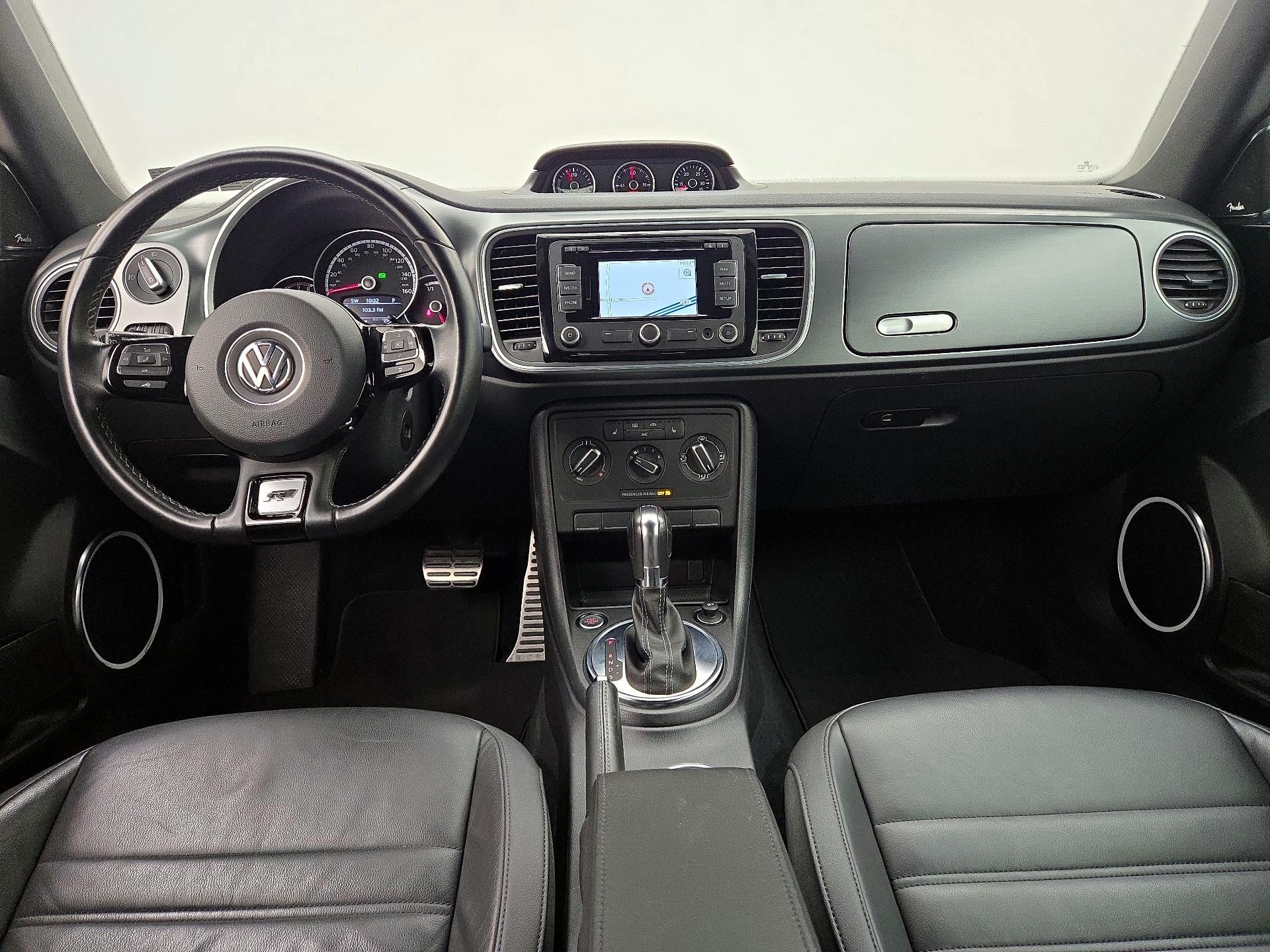 Thumbnail: 2014 Volkswagen Beetle - 9
