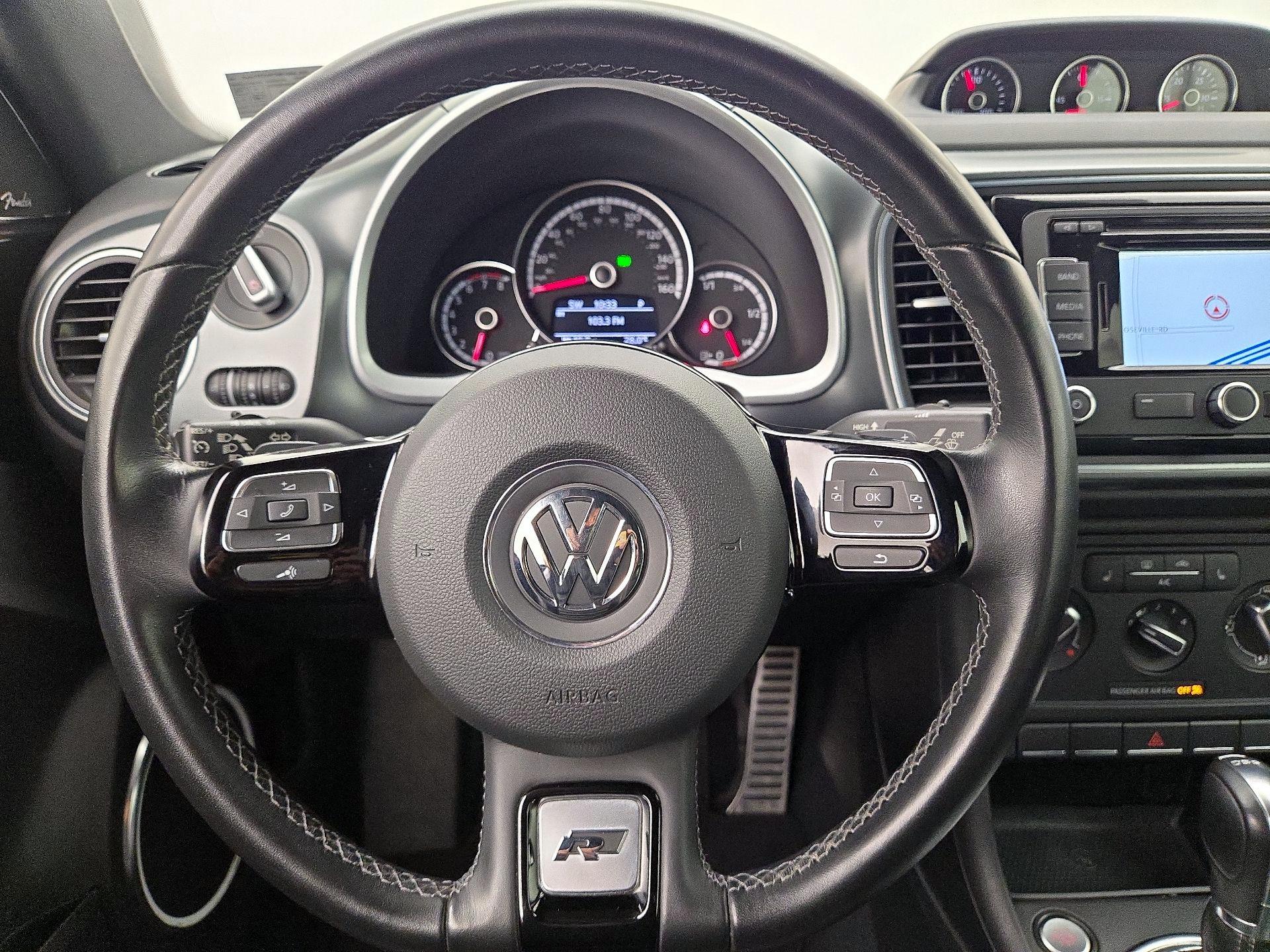 Thumbnail: 2014 Volkswagen Beetle - 10