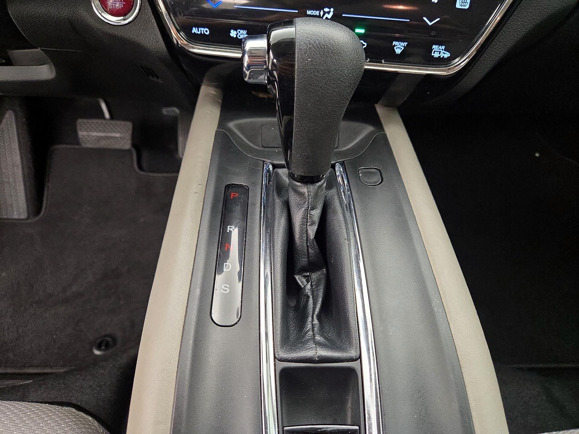 Thumbnail: 2016 Honda HR-V - 17