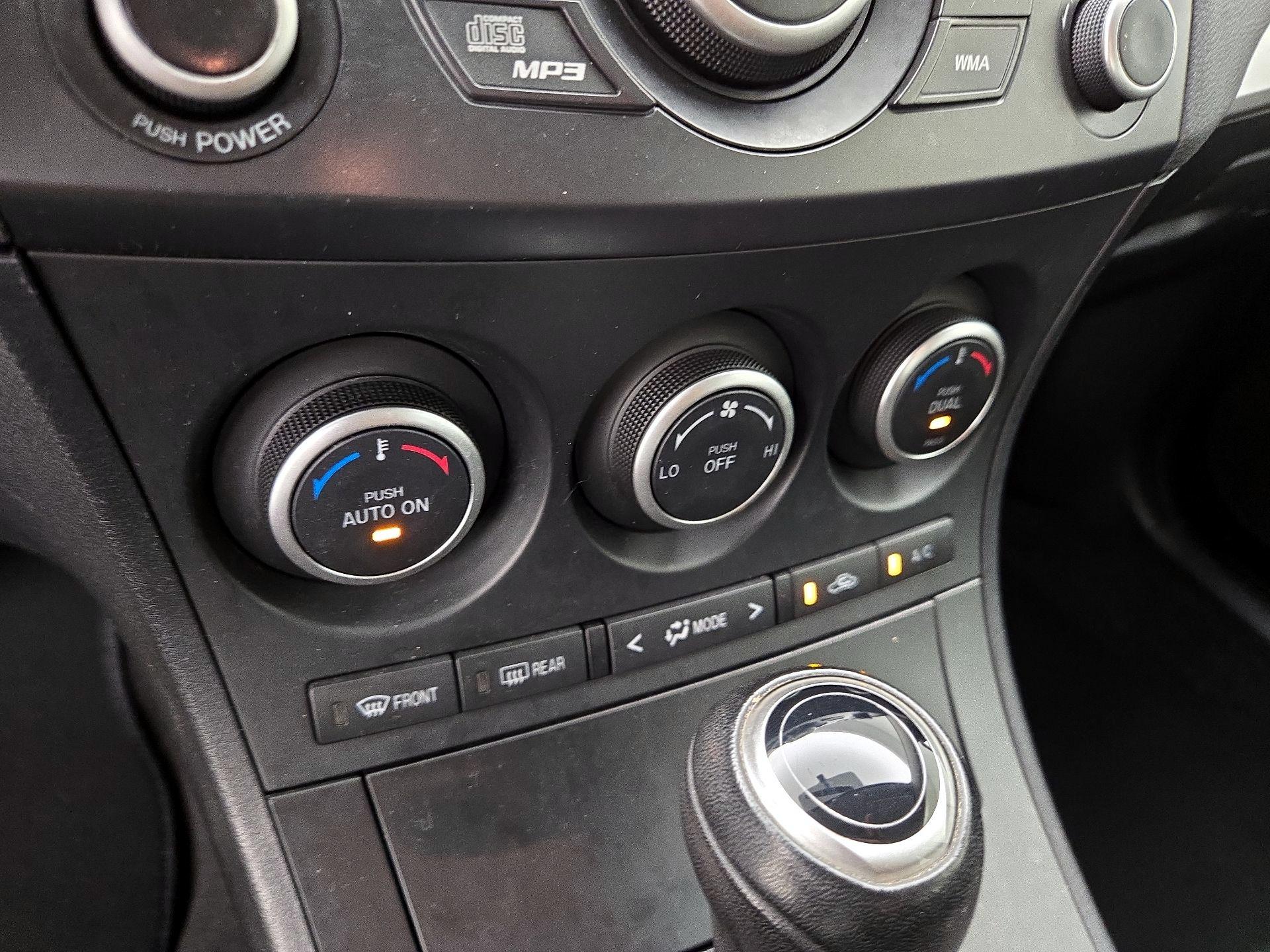 Thumbnail: 2013 Mazda Mazda3 - 15