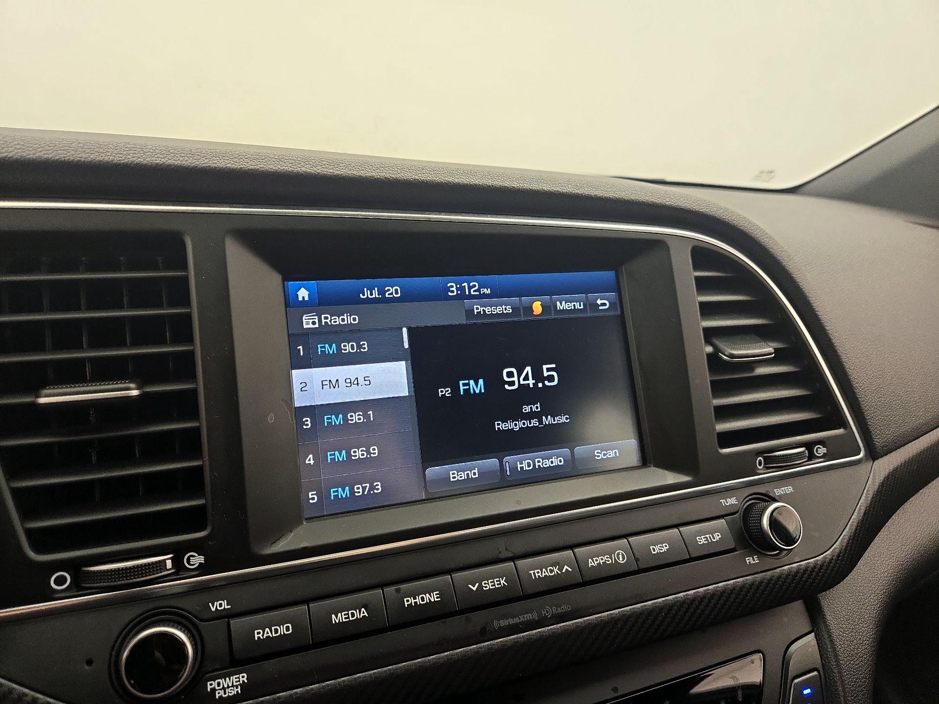 Thumbnail: 2018 Hyundai Elantra - 15