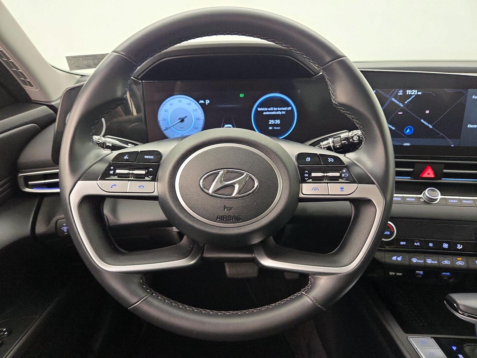 Thumbnail: 2022 Hyundai Elantra - 10