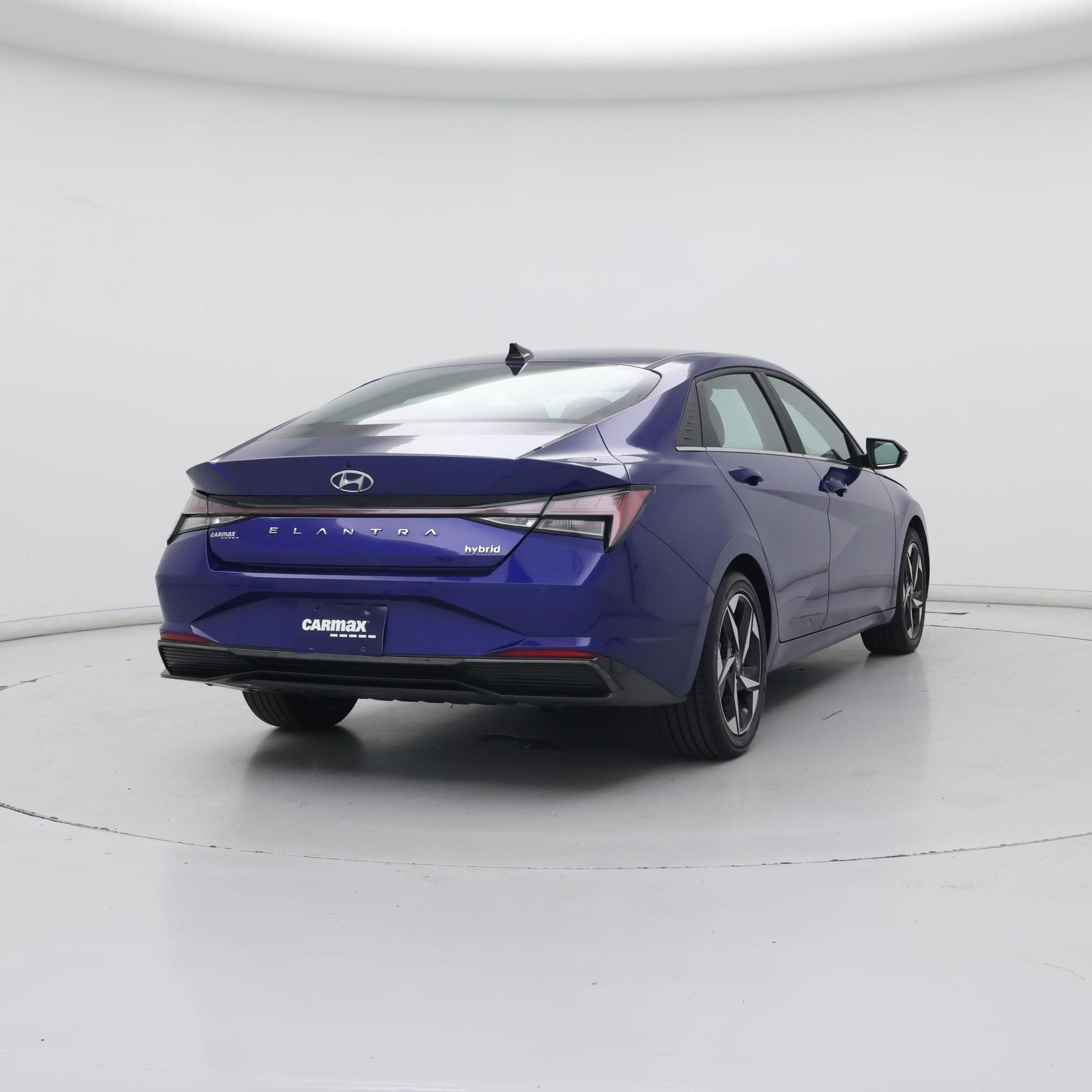 Thumbnail: 2022 Hyundai Elantra - 8