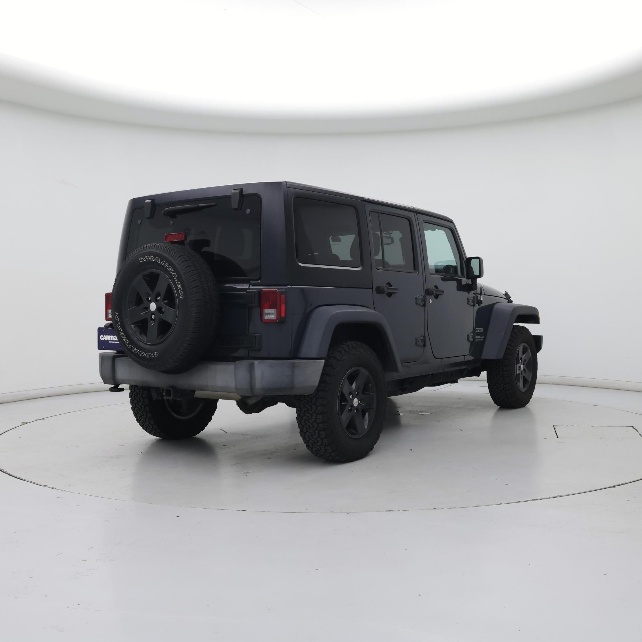 Thumbnail: 2017 Jeep Wrangler - 8