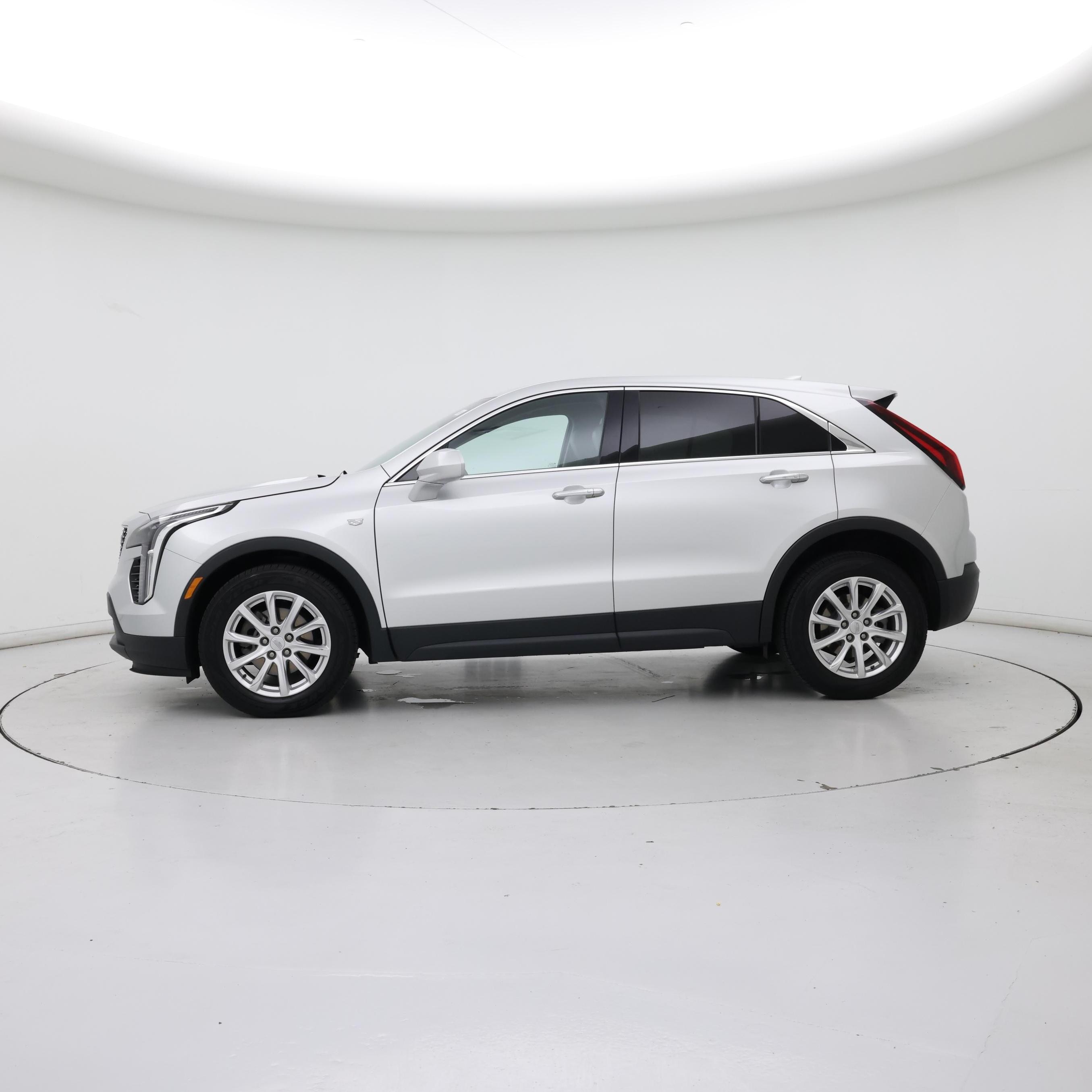 Thumbnail: 2020 Cadillac XT4 - 3