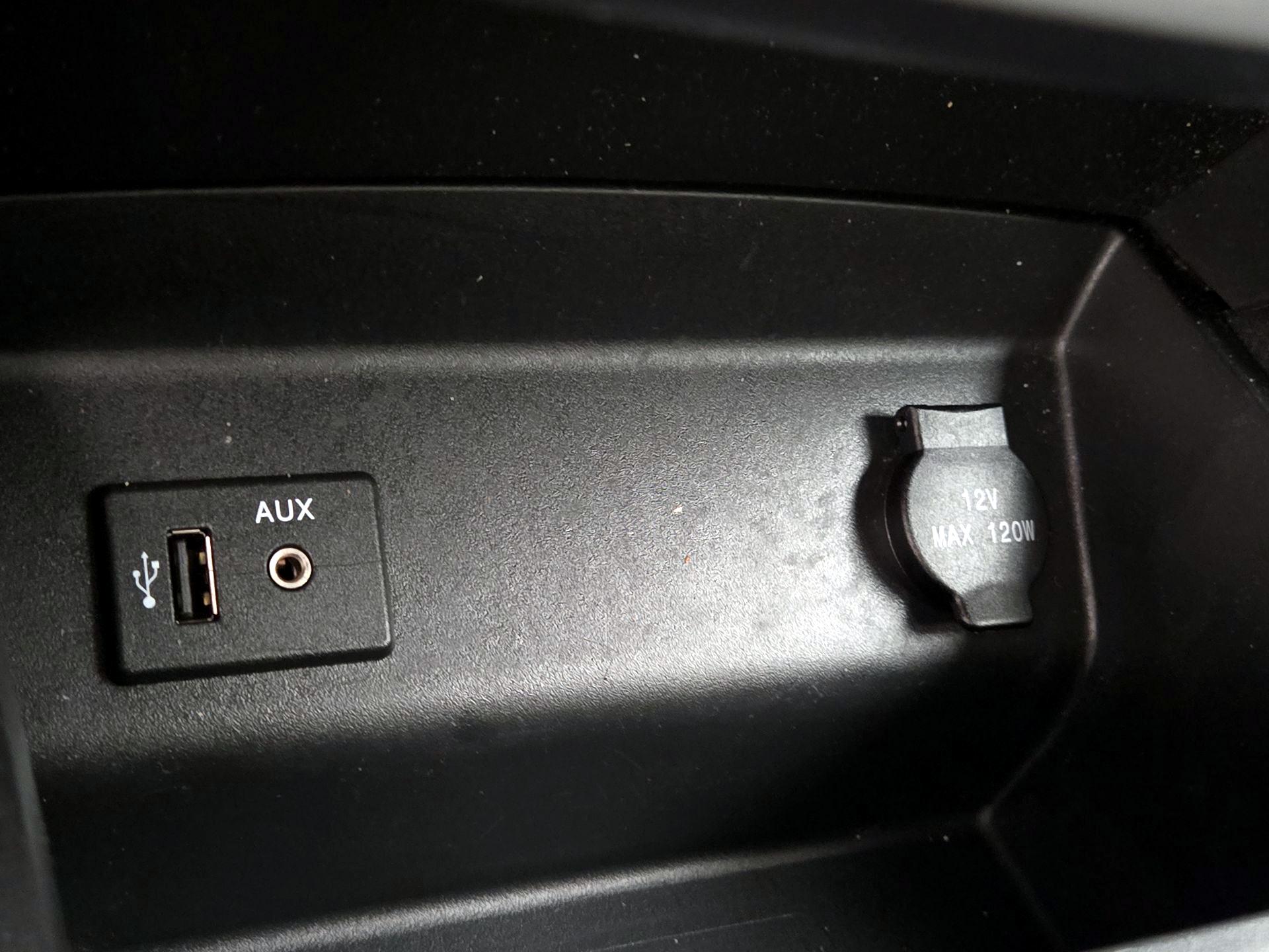 Thumbnail: 2016 Nissan Altima - 19