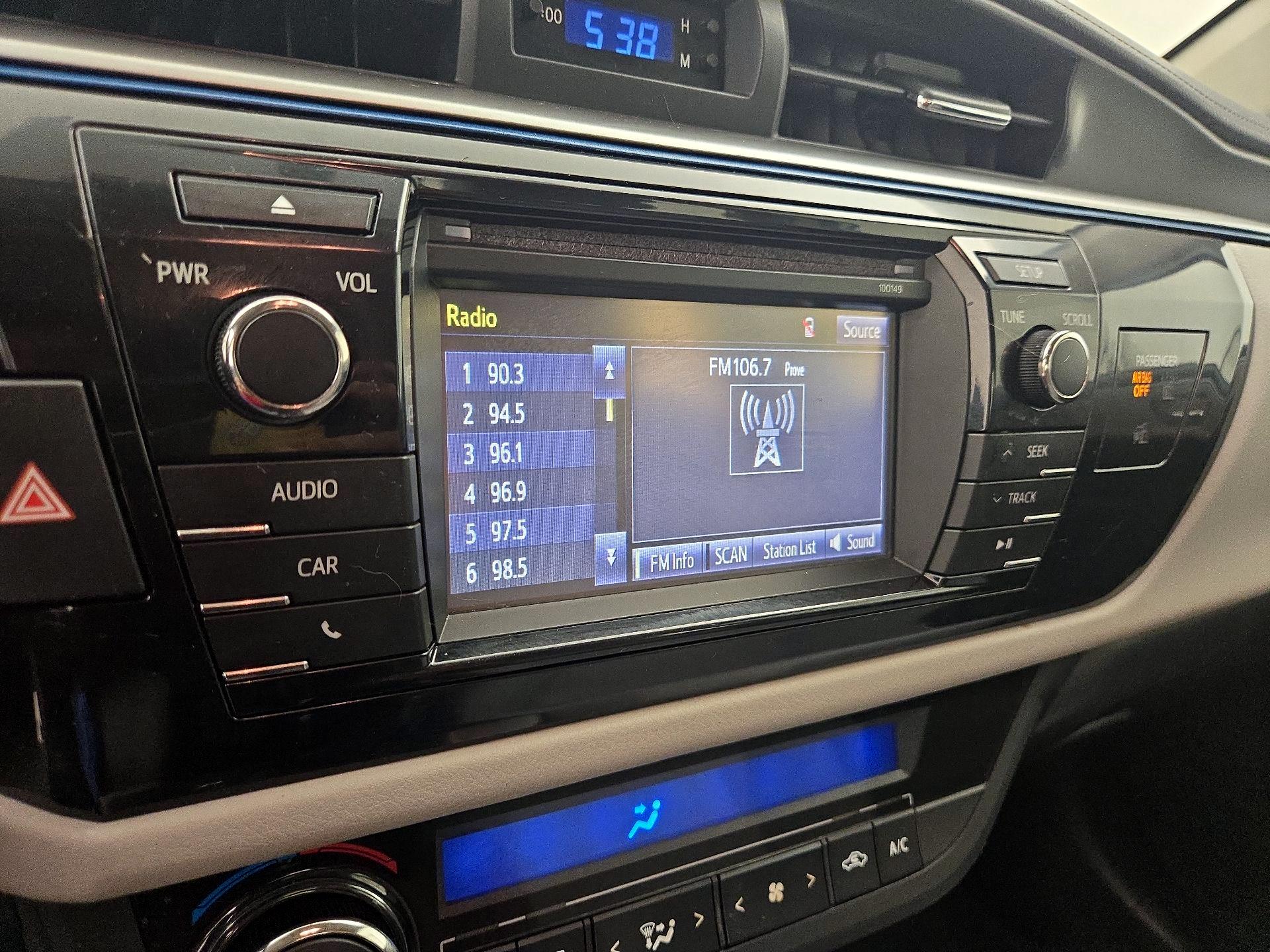 Thumbnail: 2014 Toyota Corolla - 15