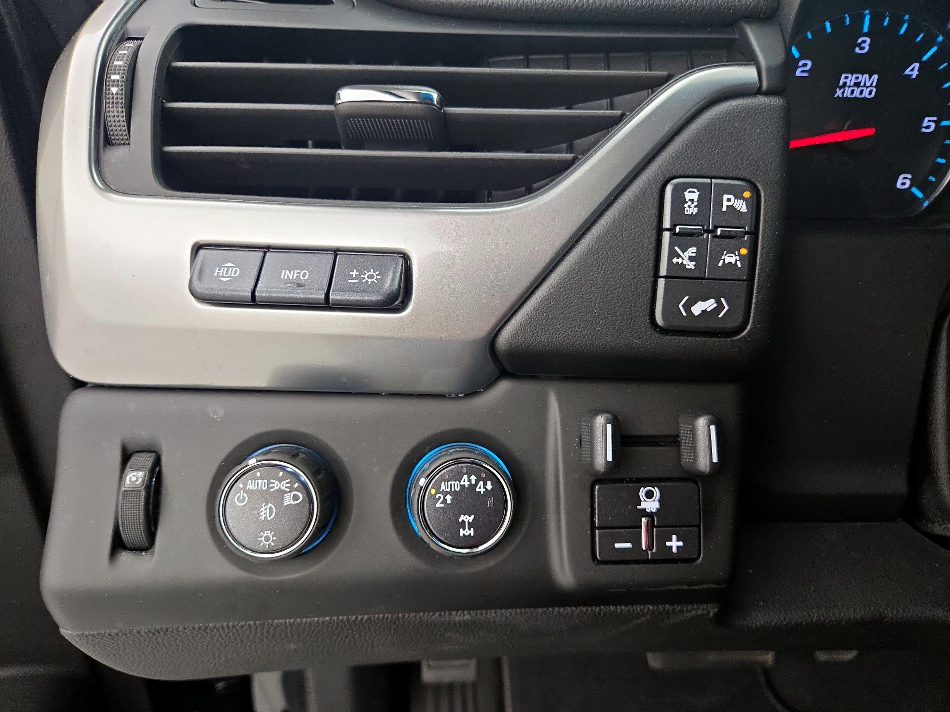 Thumbnail: 2019 Chevrolet Tahoe - 13