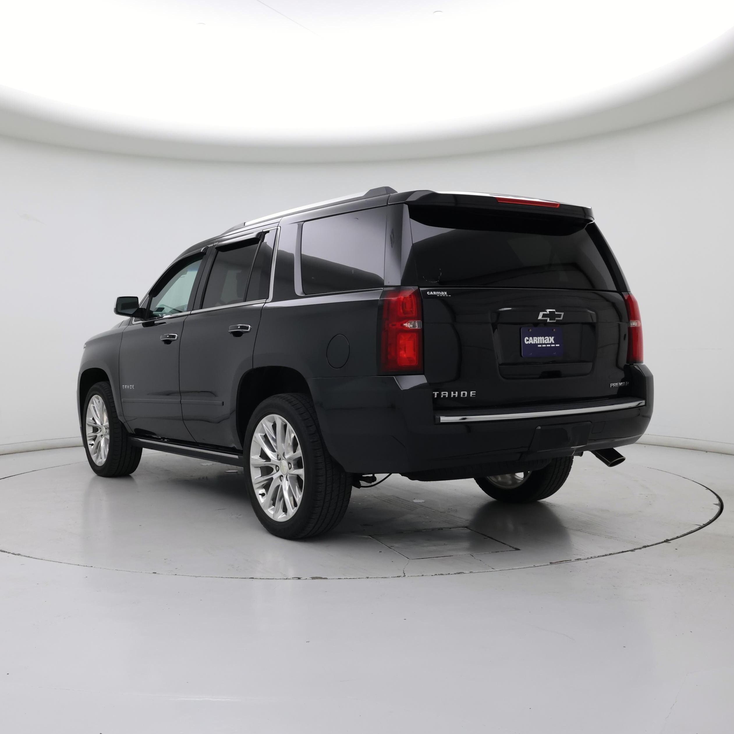 Thumbnail: 2019 Chevrolet Tahoe - 2