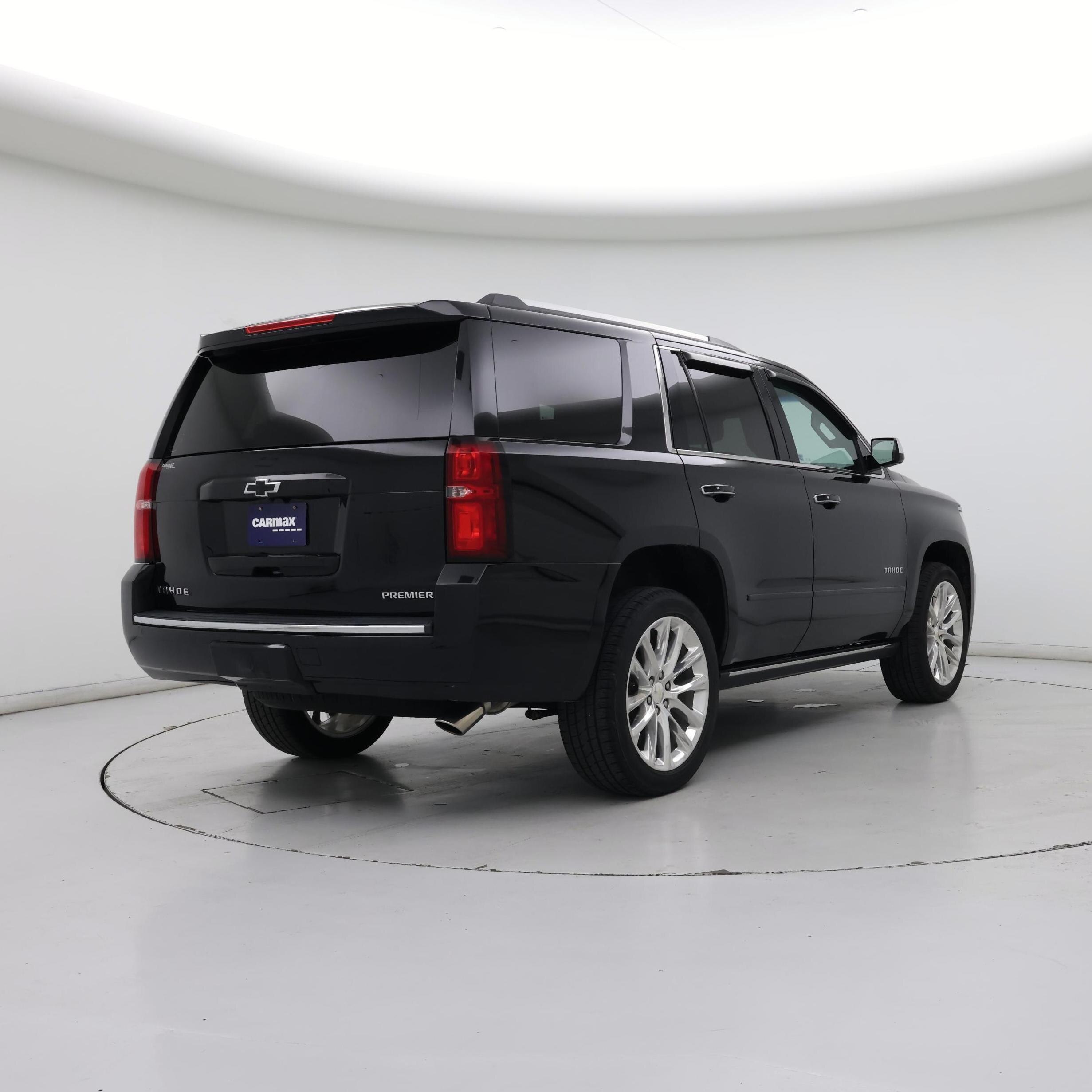 Thumbnail: 2019 Chevrolet Tahoe - 8