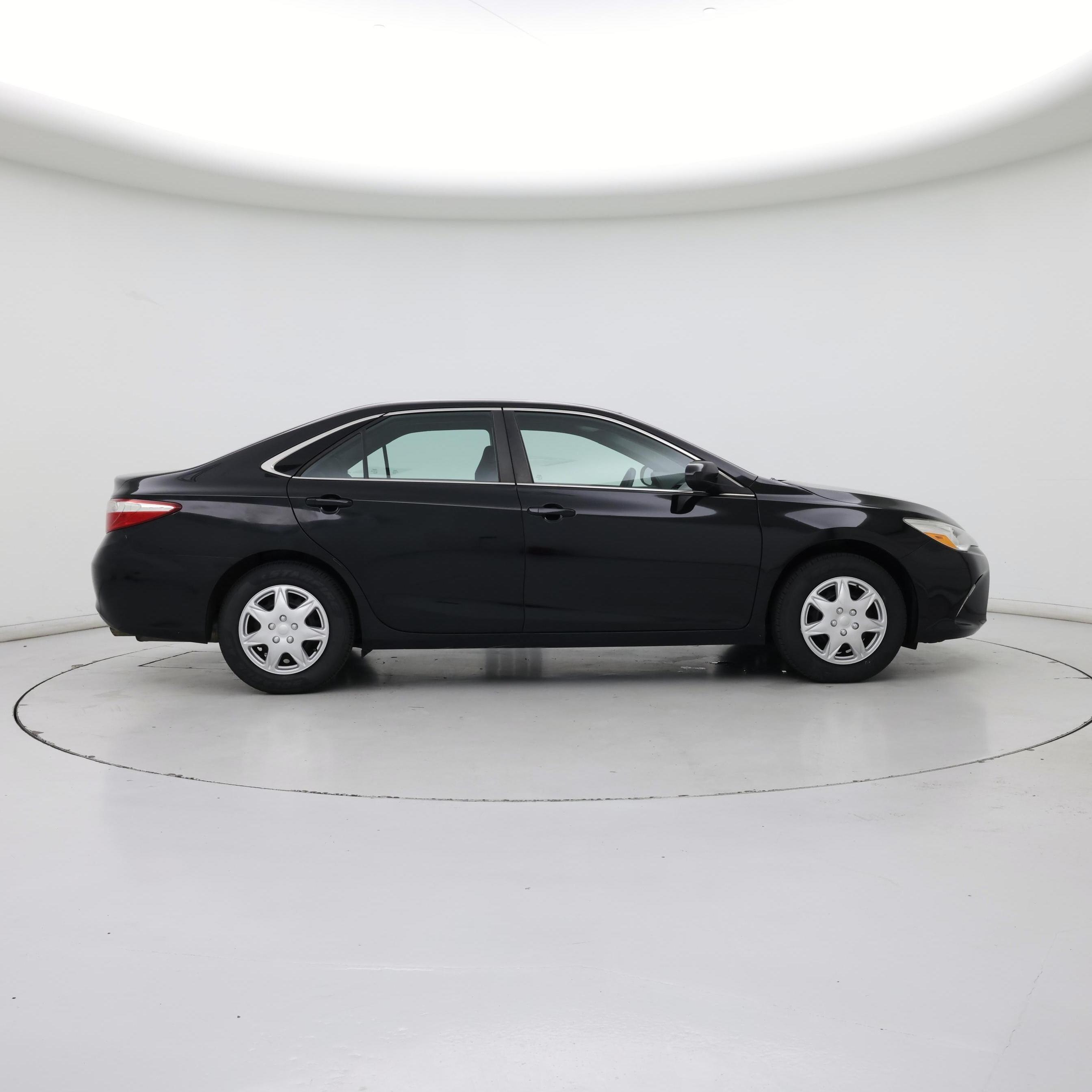 Thumbnail: 2017 Toyota Camry - 7