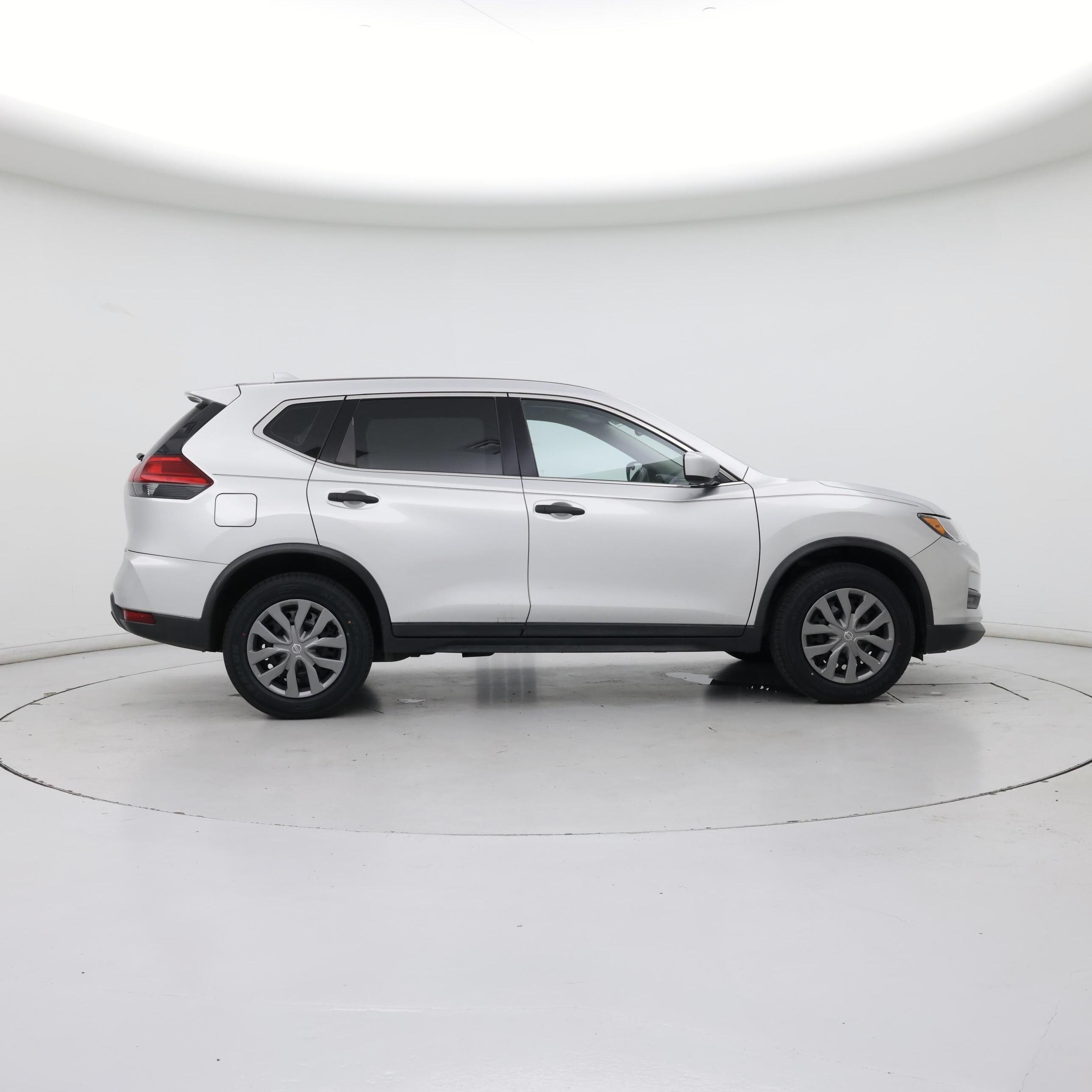 Thumbnail: 2017 Nissan Rogue - 7