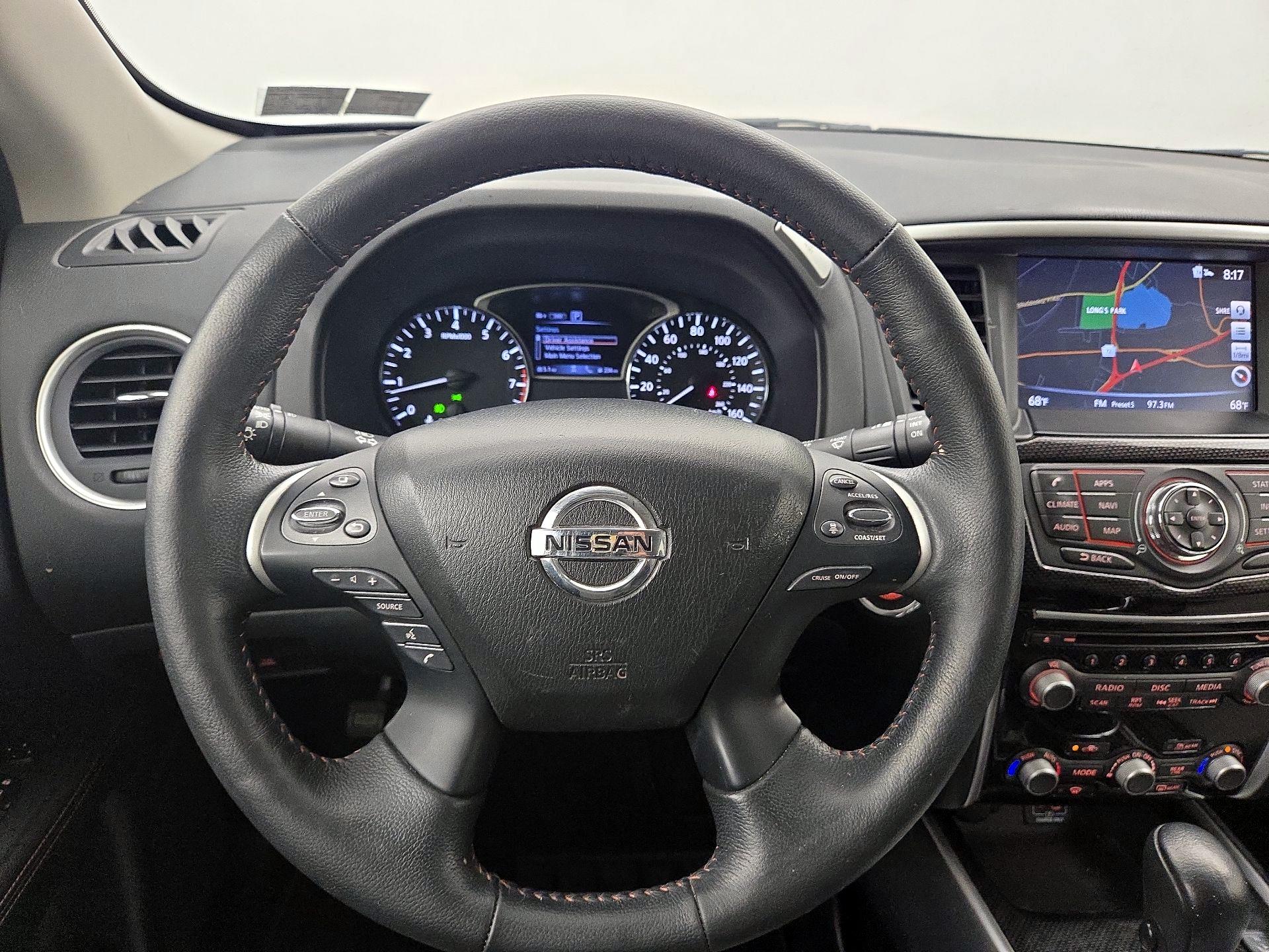 Thumbnail: 2019 Nissan Pathfinder - 10