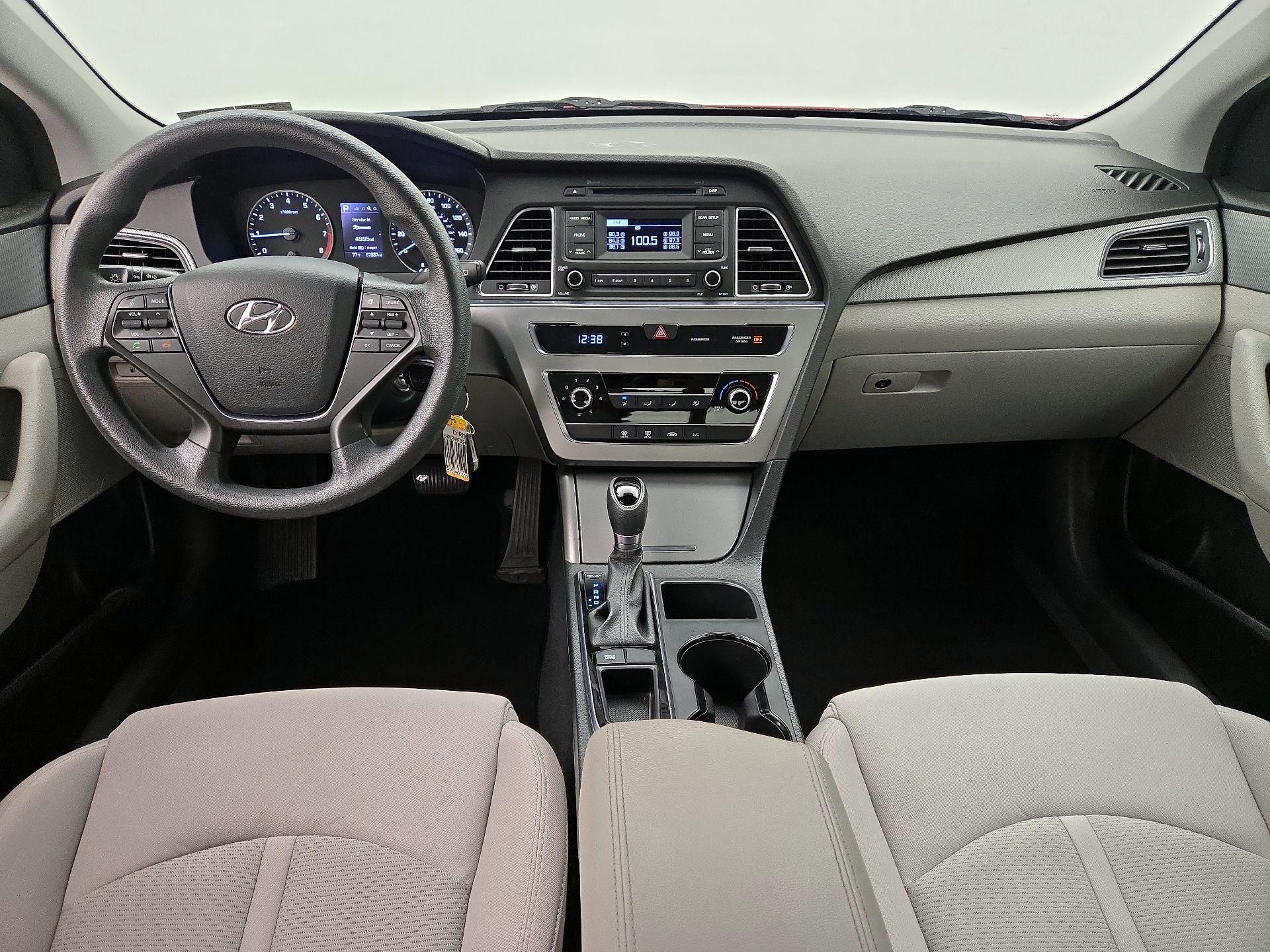 Thumbnail: 2016 Hyundai Sonata - 9