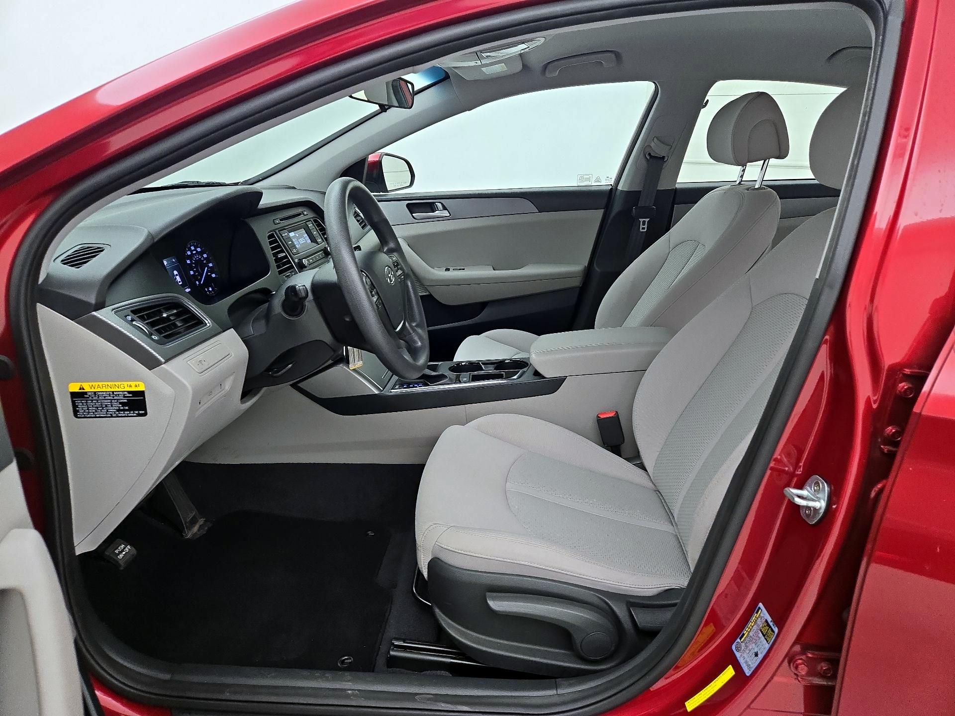 Thumbnail: 2016 Hyundai Sonata - 11