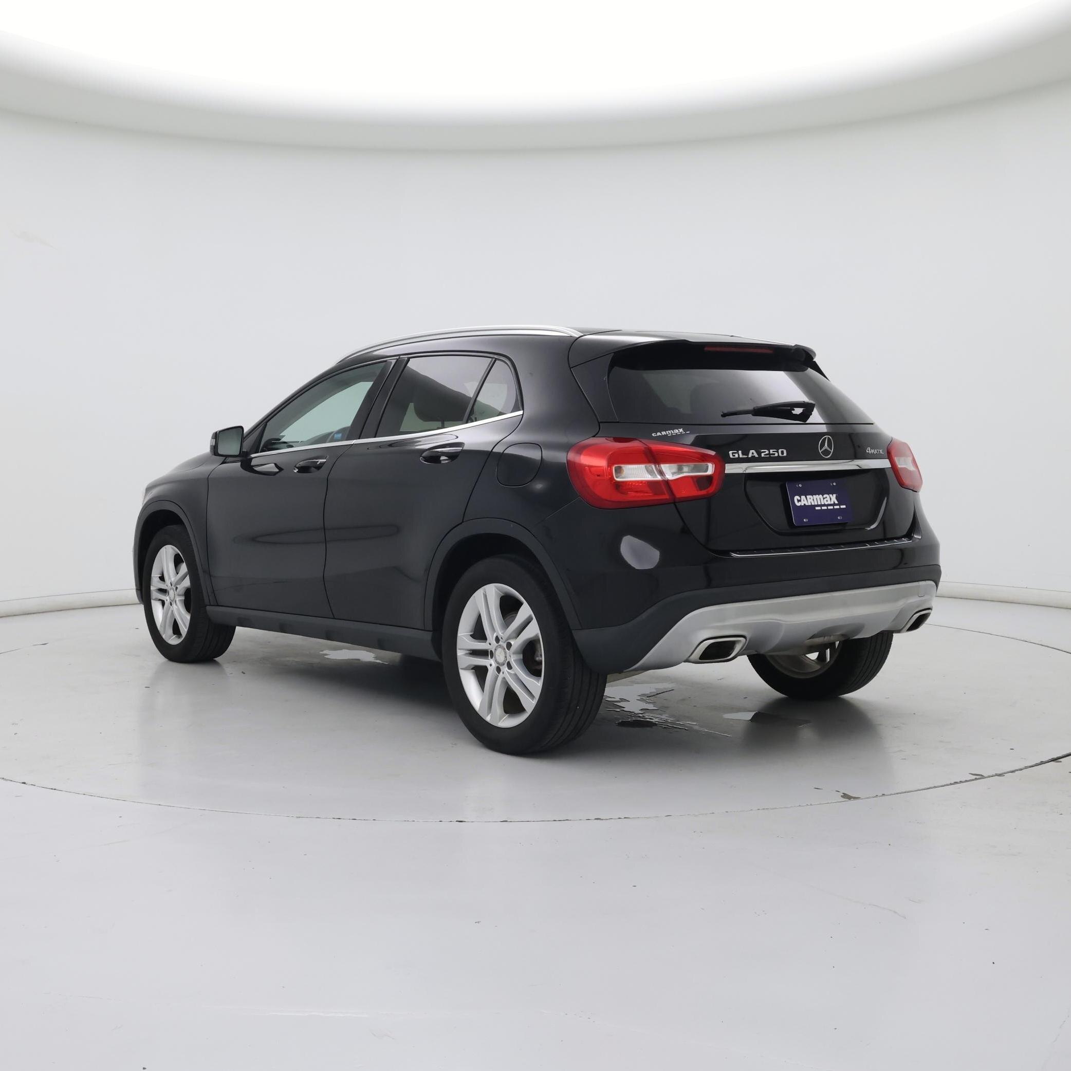 Thumbnail: 2016 Mercedes-Benz GLA - 2