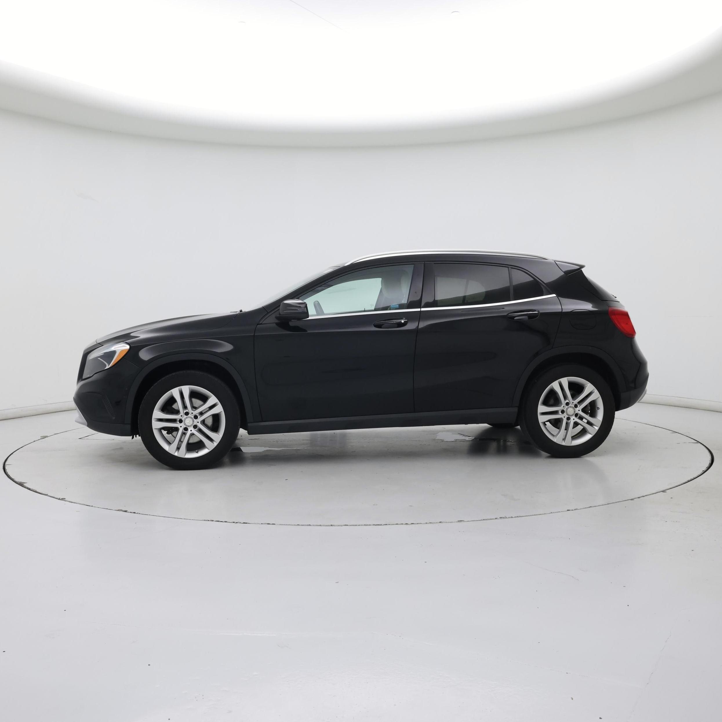 Thumbnail: 2016 Mercedes-Benz GLA - 3