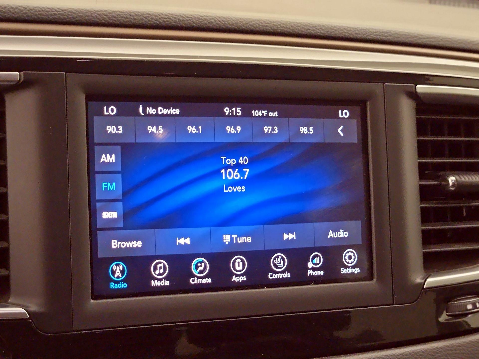 Thumbnail: 2019 Chrysler Pacifica - 15