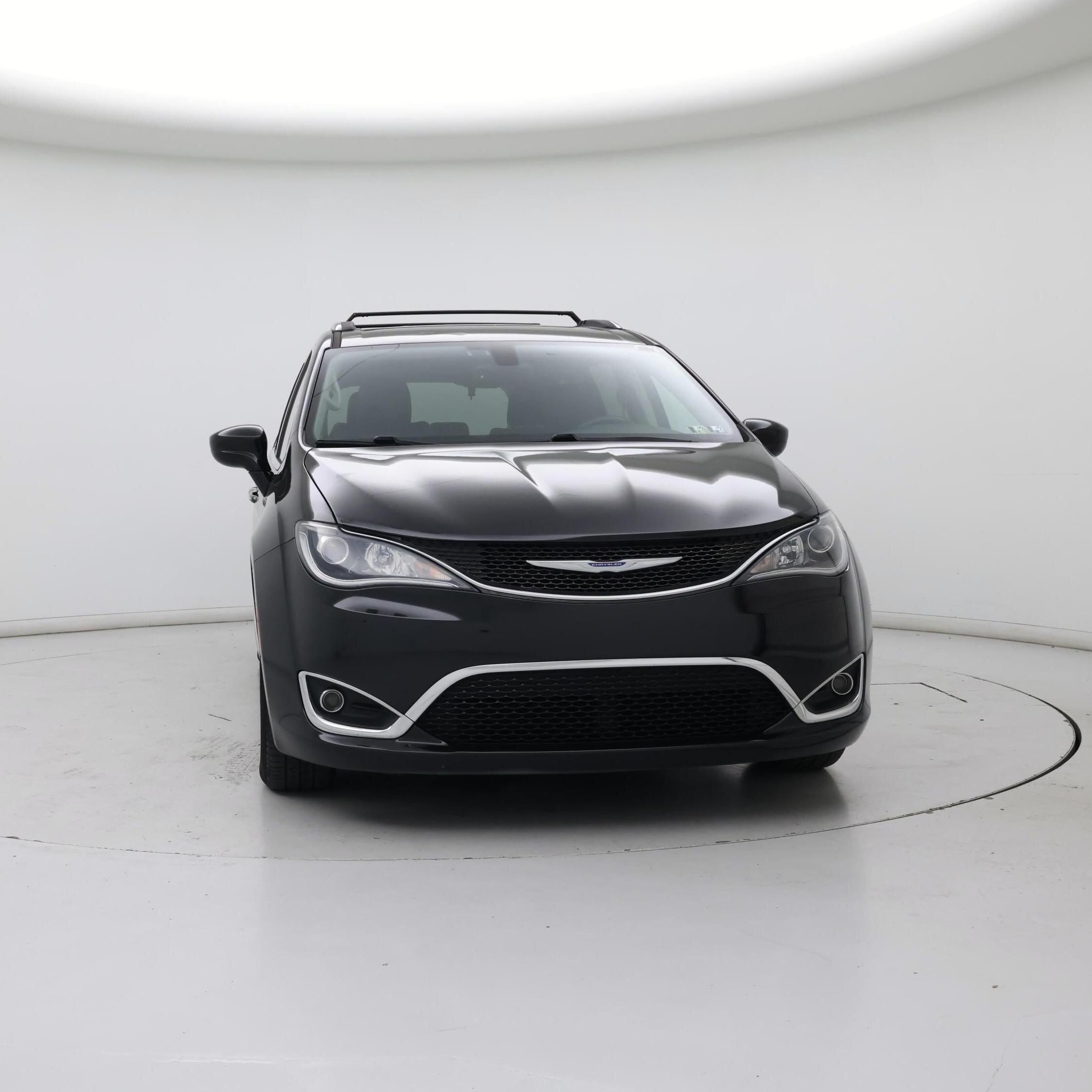Thumbnail: 2019 Chrysler Pacifica - 5