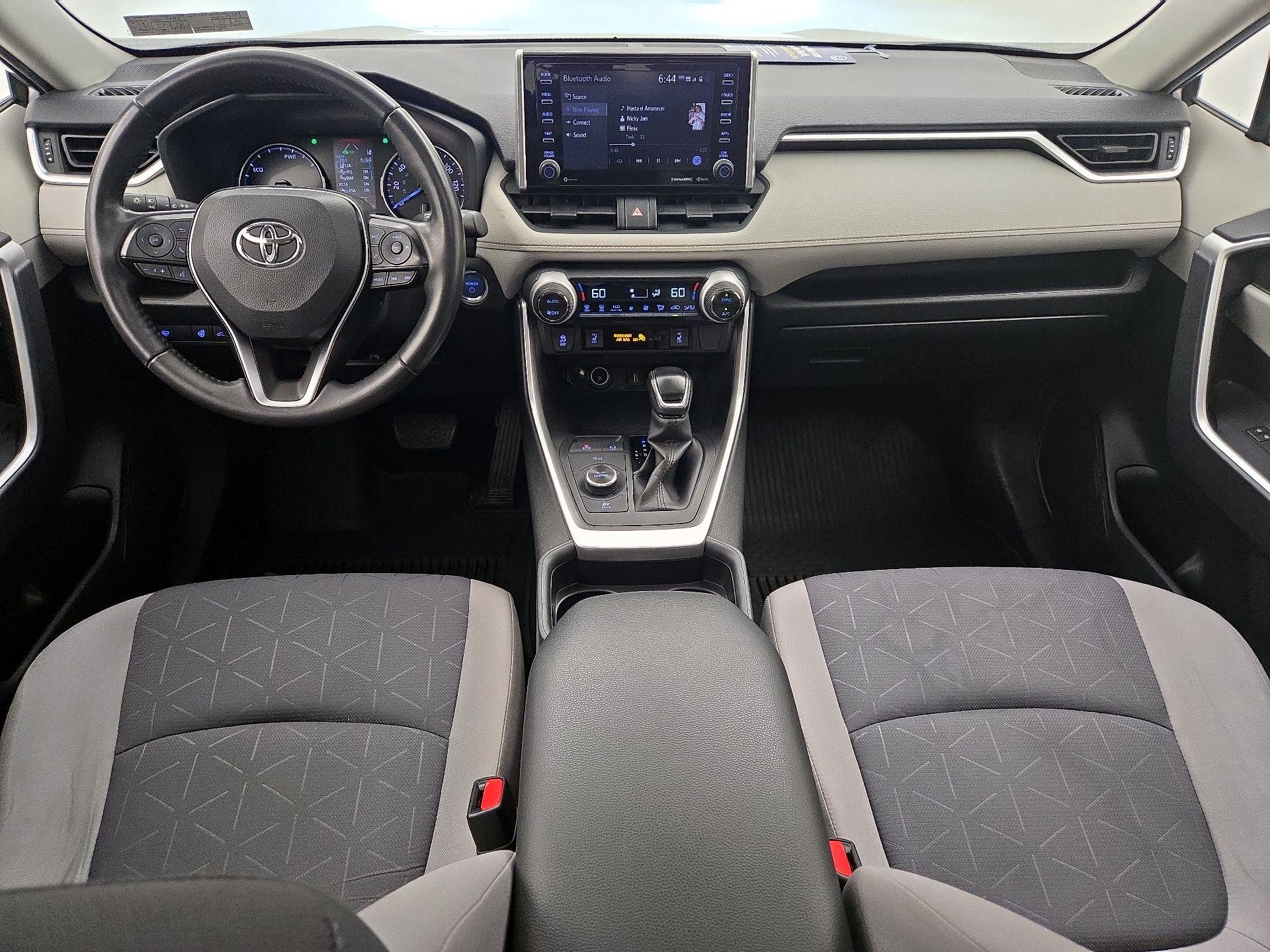 Thumbnail: 2020 Toyota RAV4 - 9