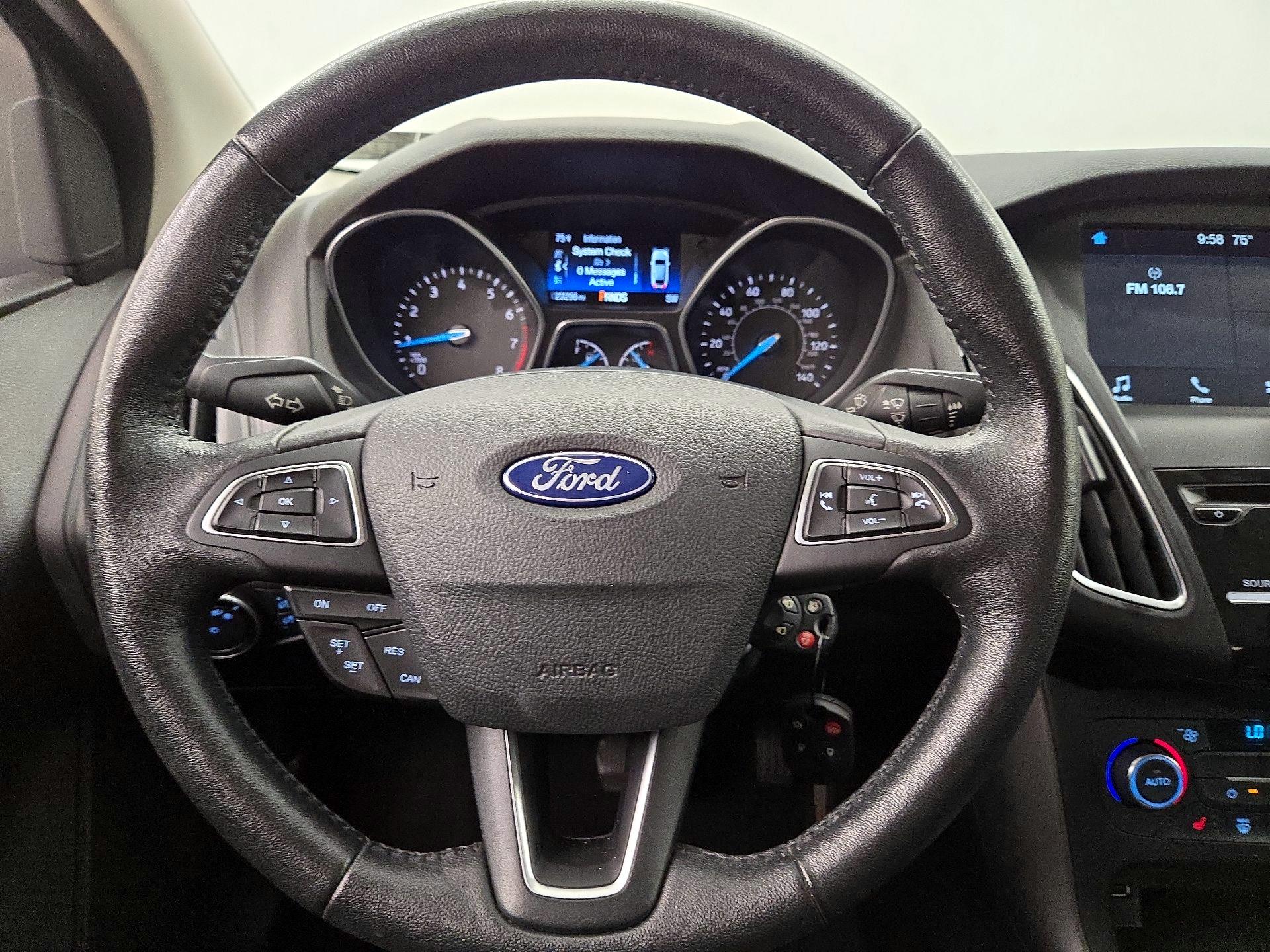 Thumbnail: 2017 Ford Focus - 10