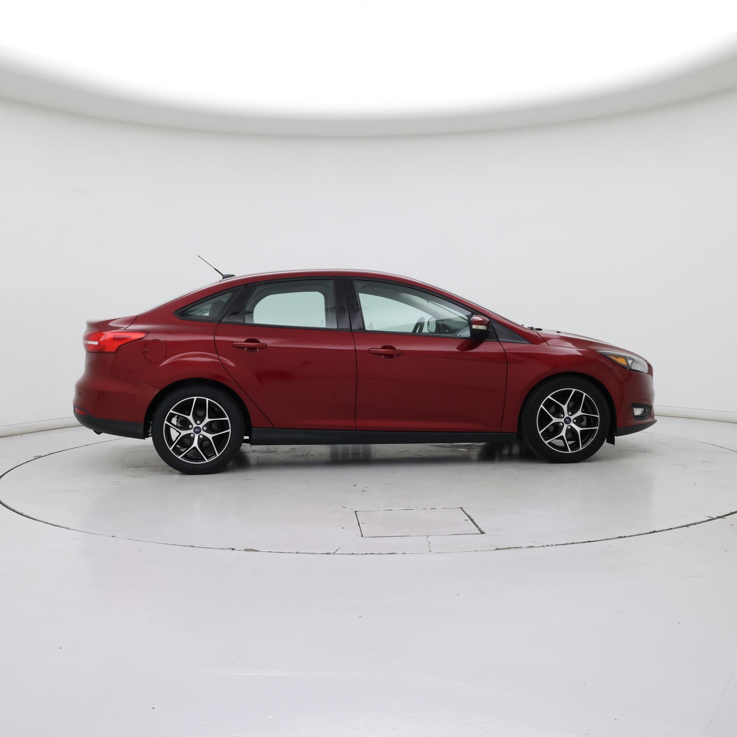 Thumbnail: 2017 Ford Focus - 7