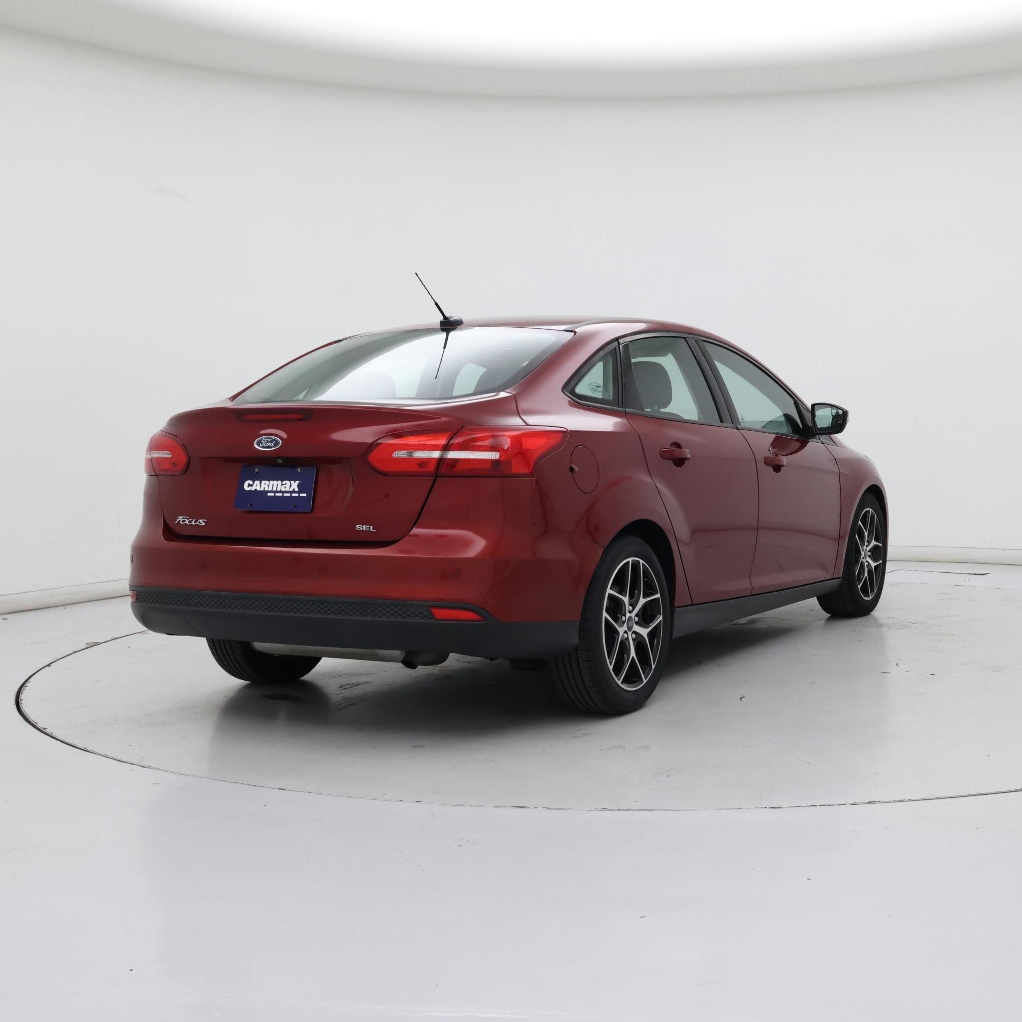 Thumbnail: 2017 Ford Focus - 8