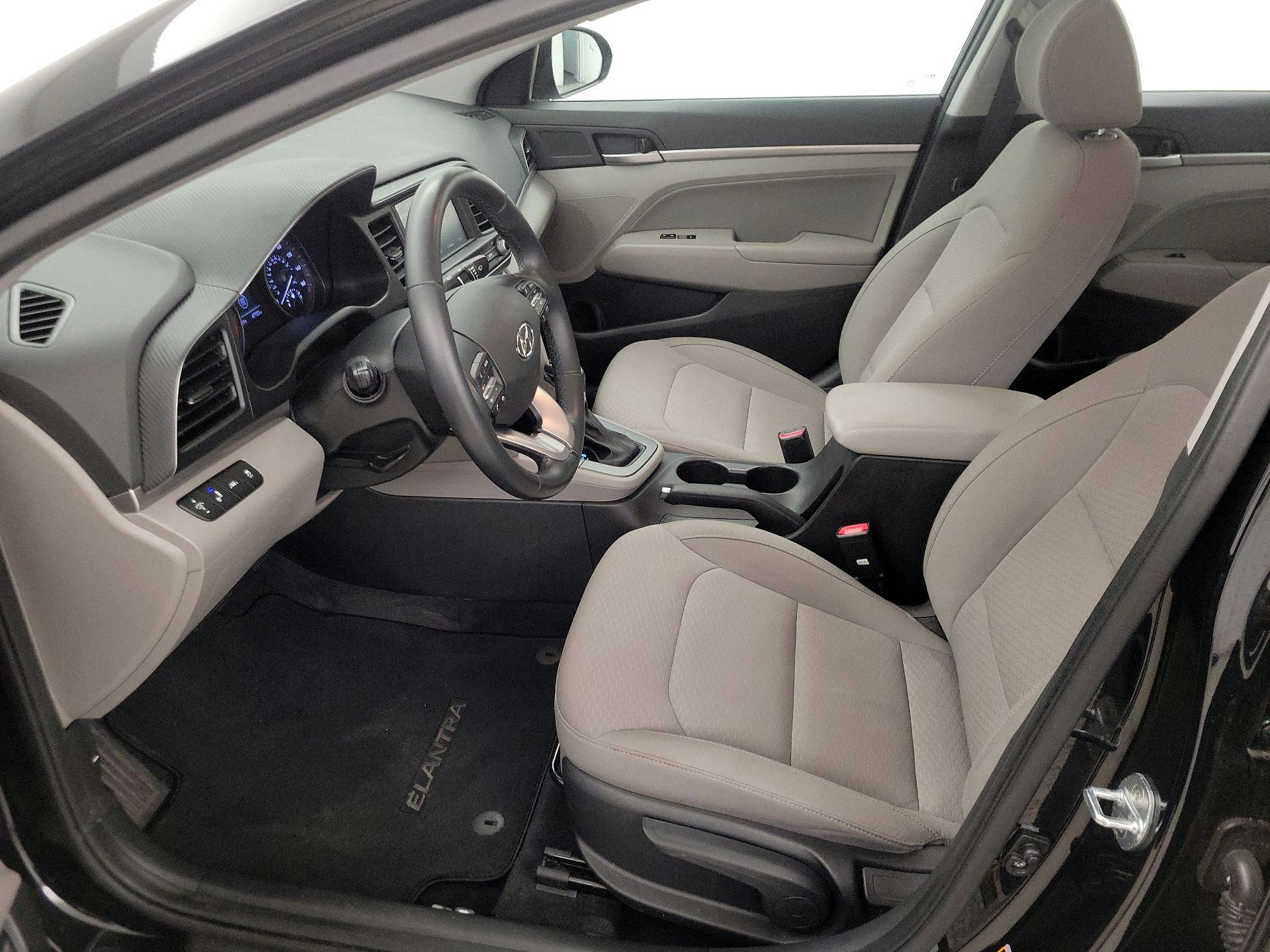 Thumbnail: 2020 Hyundai Elantra - 11
