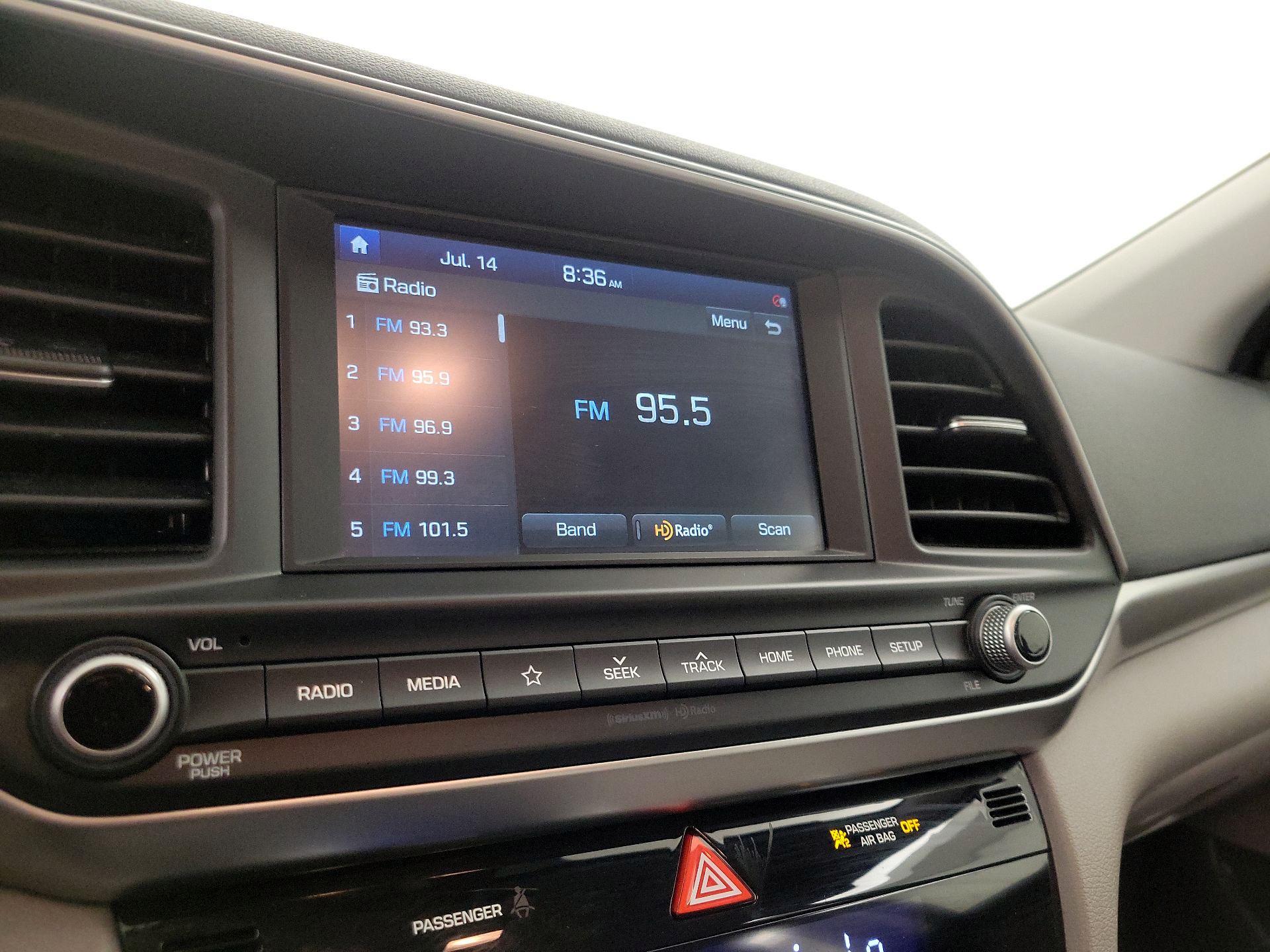 Thumbnail: 2020 Hyundai Elantra - 15
