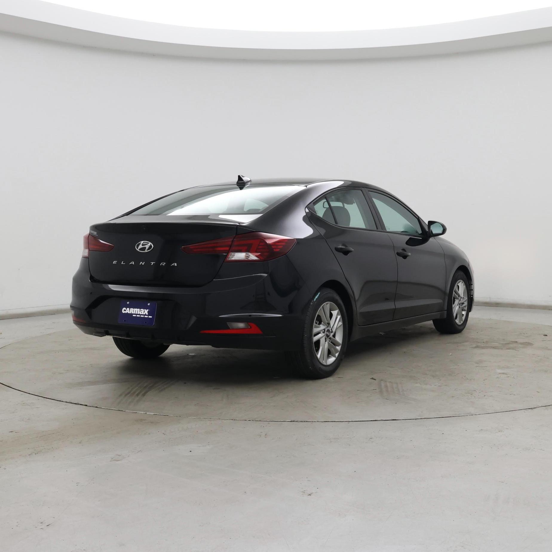 Thumbnail: 2020 Hyundai Elantra - 8