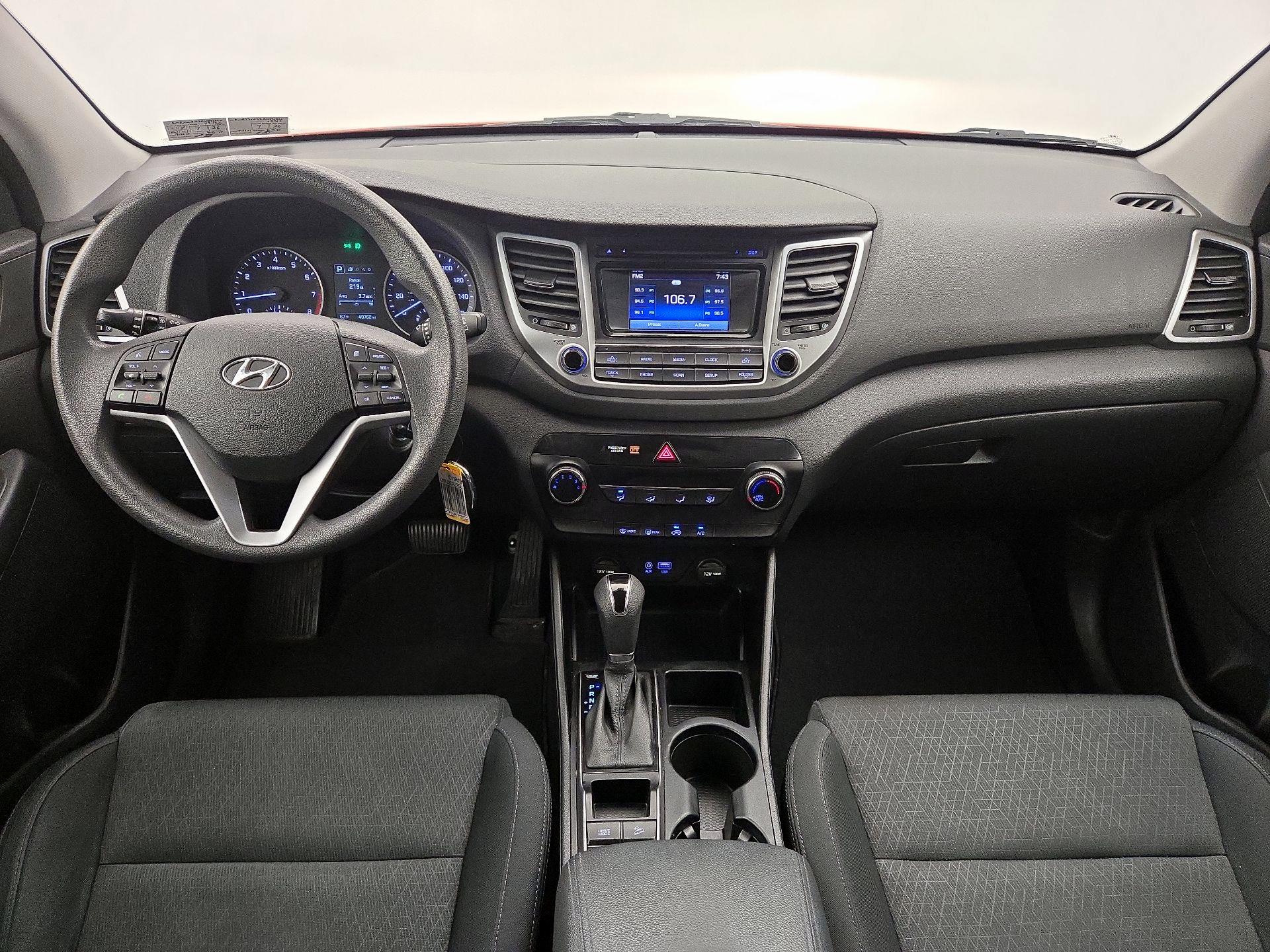Thumbnail: 2016 Hyundai Tucson - 9
