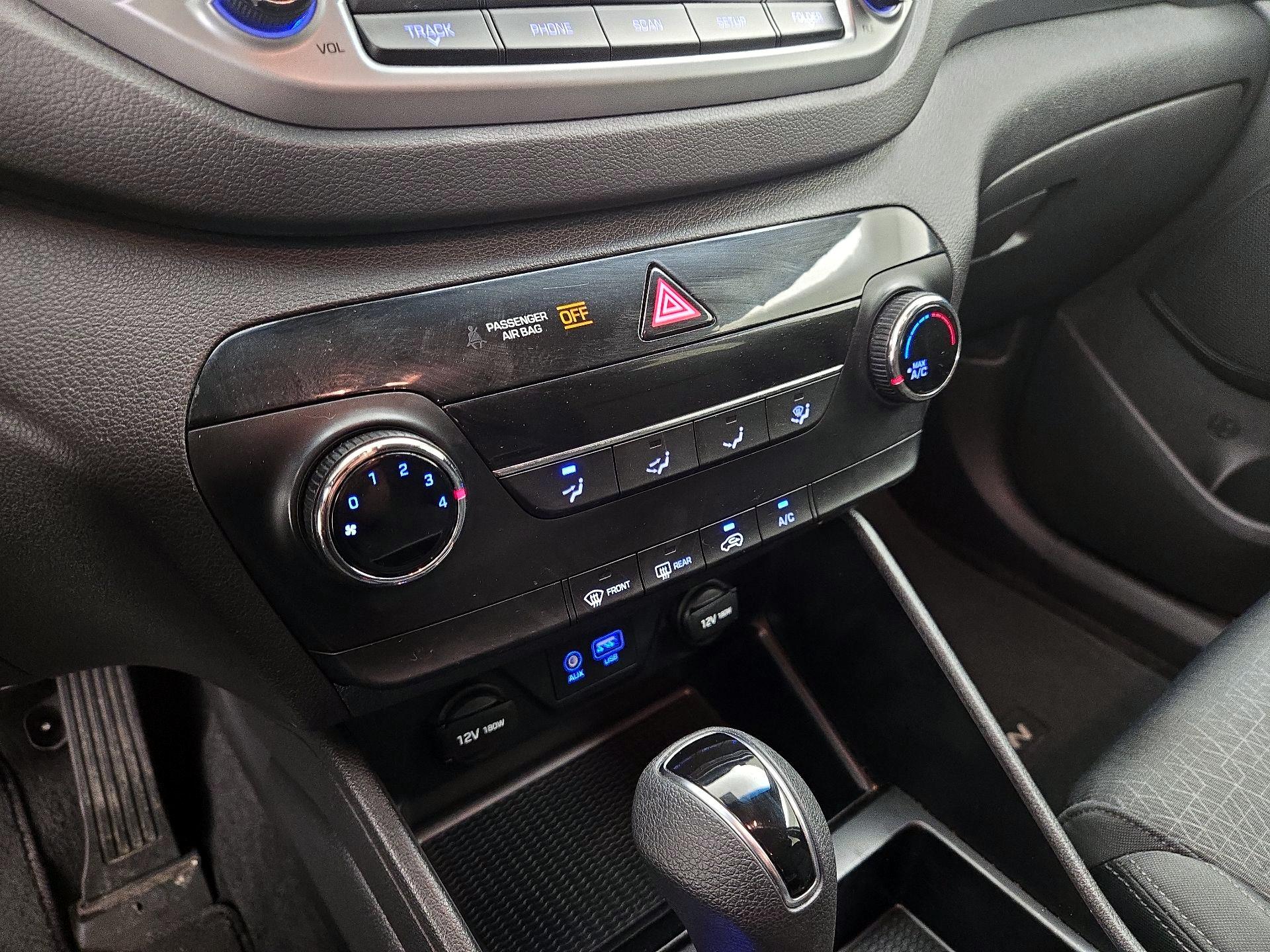 Thumbnail: 2016 Hyundai Tucson - 16