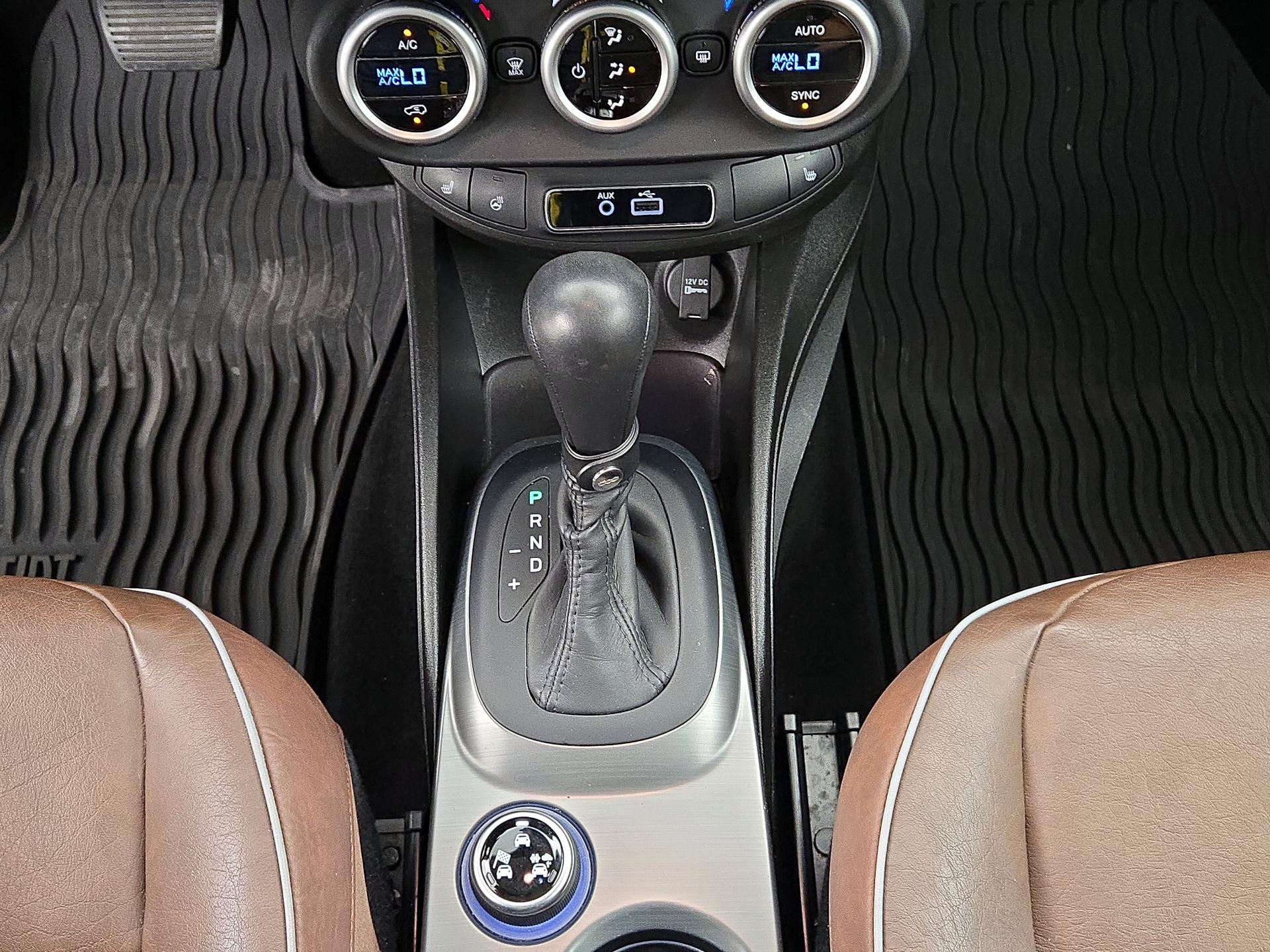 Thumbnail: 2016 Fiat 500X - 18